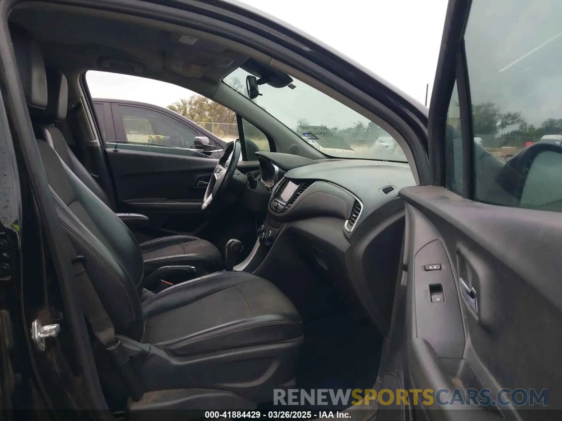 5 fotografías del automóvil dañado KL7CJPSM1NB567751 CHEVROLET TRAX 2022