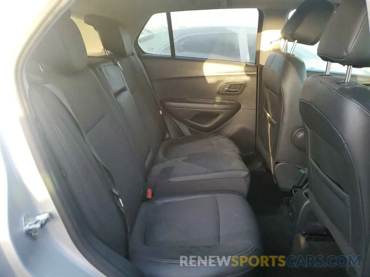 11 fotografías del automóvil dañado KL7CJPSM2NB510684 CHEVROLET TRAX 2022