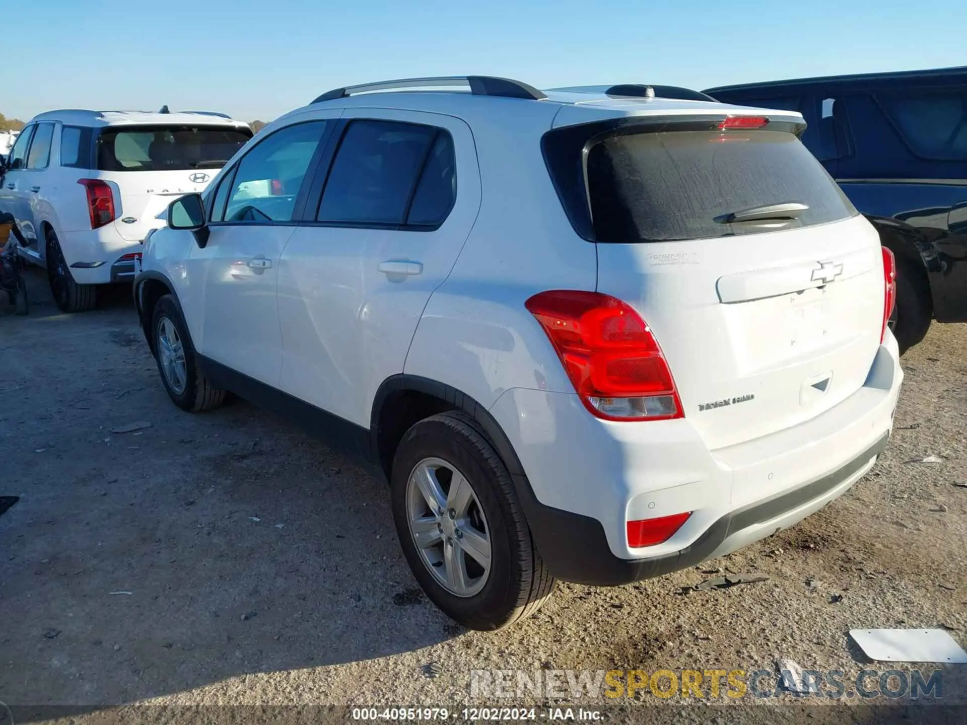 3 fotografías del automóvil dañado KL7CJPSM3NB535383 CHEVROLET TRAX 2022
