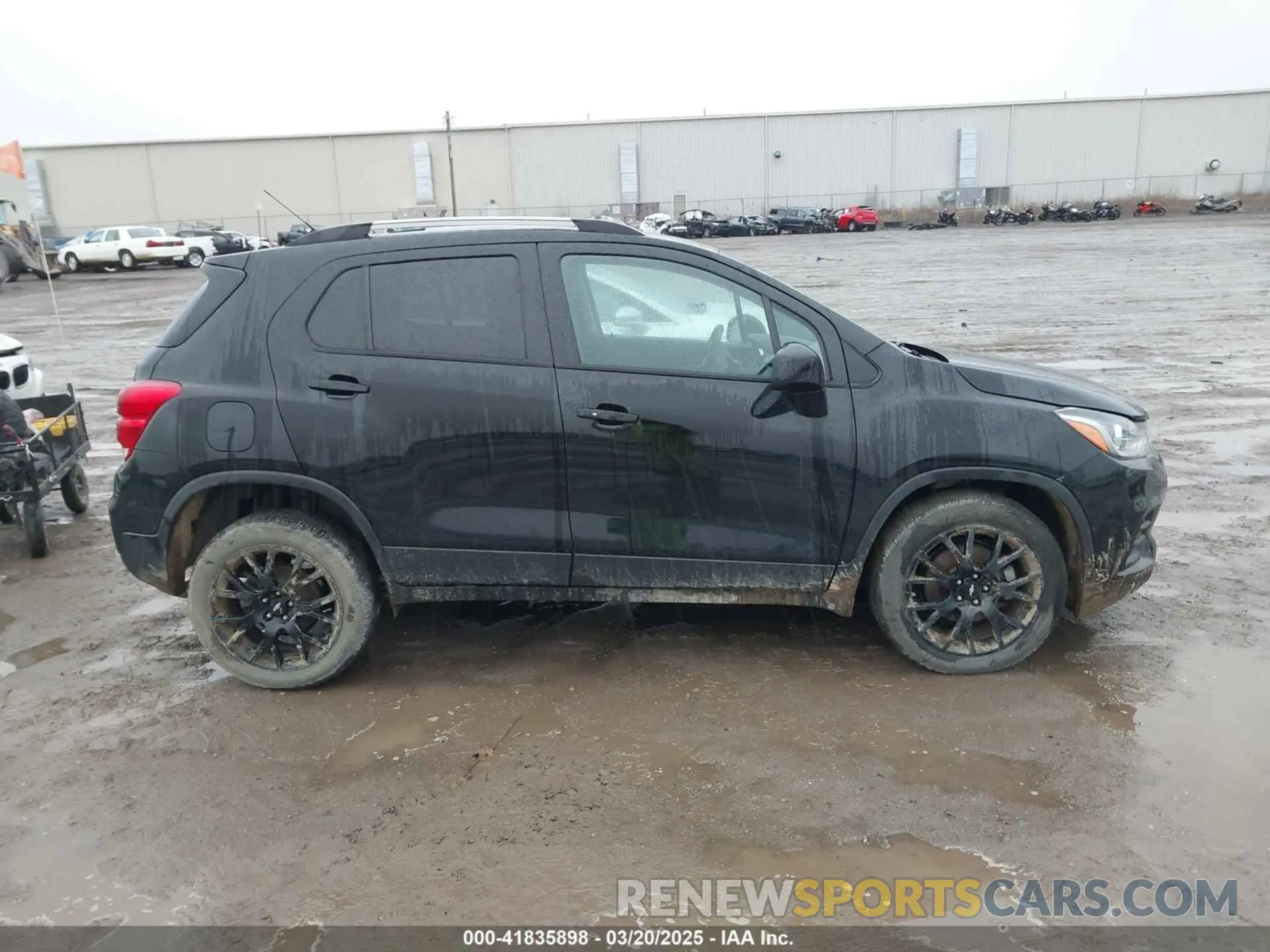 13 fotografías del automóvil dañado KL7CJPSM5NB525079 CHEVROLET TRAX 2022