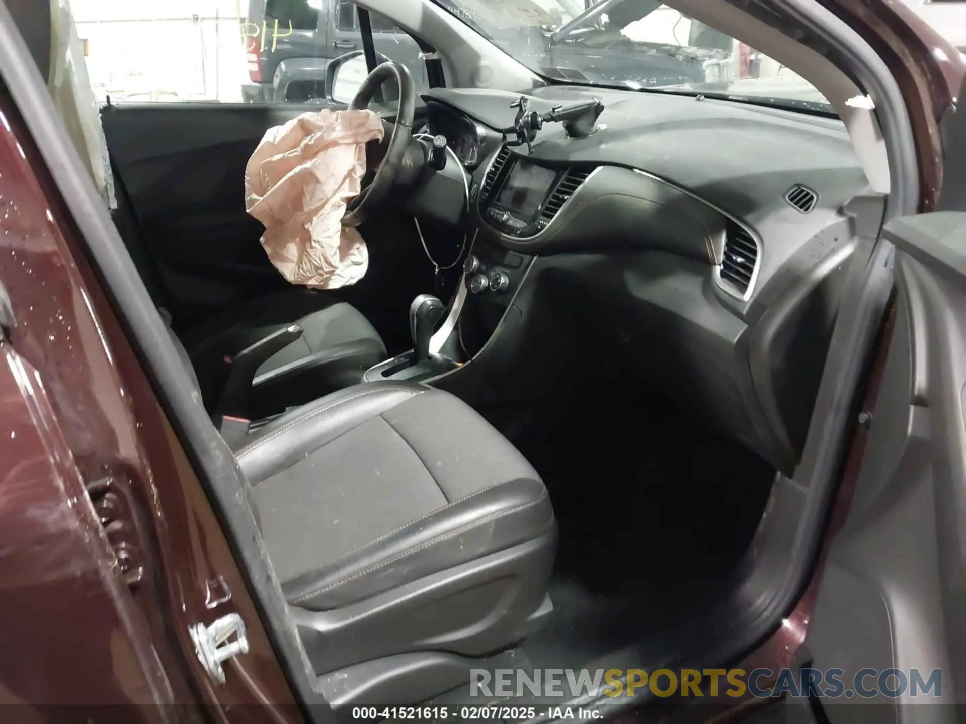 5 fotografías del automóvil dañado KL7CJPSM8NB543754 CHEVROLET TRAX 2022