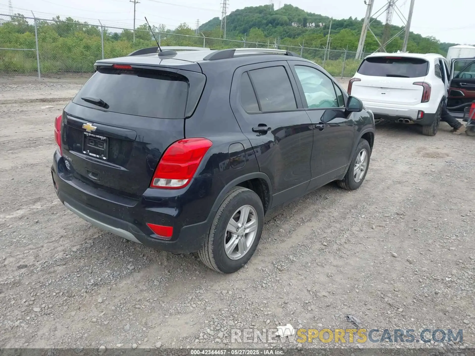 4 fotografías del automóvil dañado KL7CJPSM9NB516854 CHEVROLET TRAX 2022