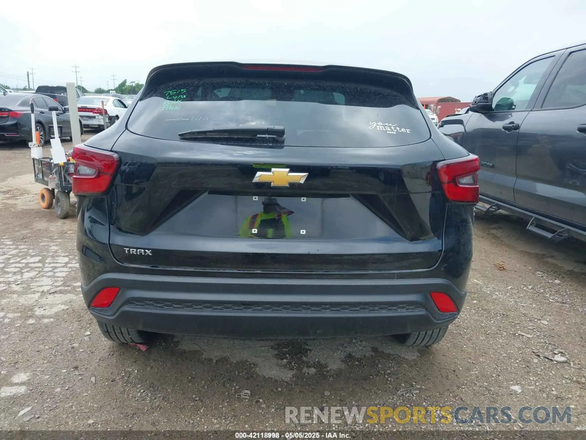 17 fotografías del automóvil dañado KL77LFE20RC110378 CHEVROLET TRAX 2024