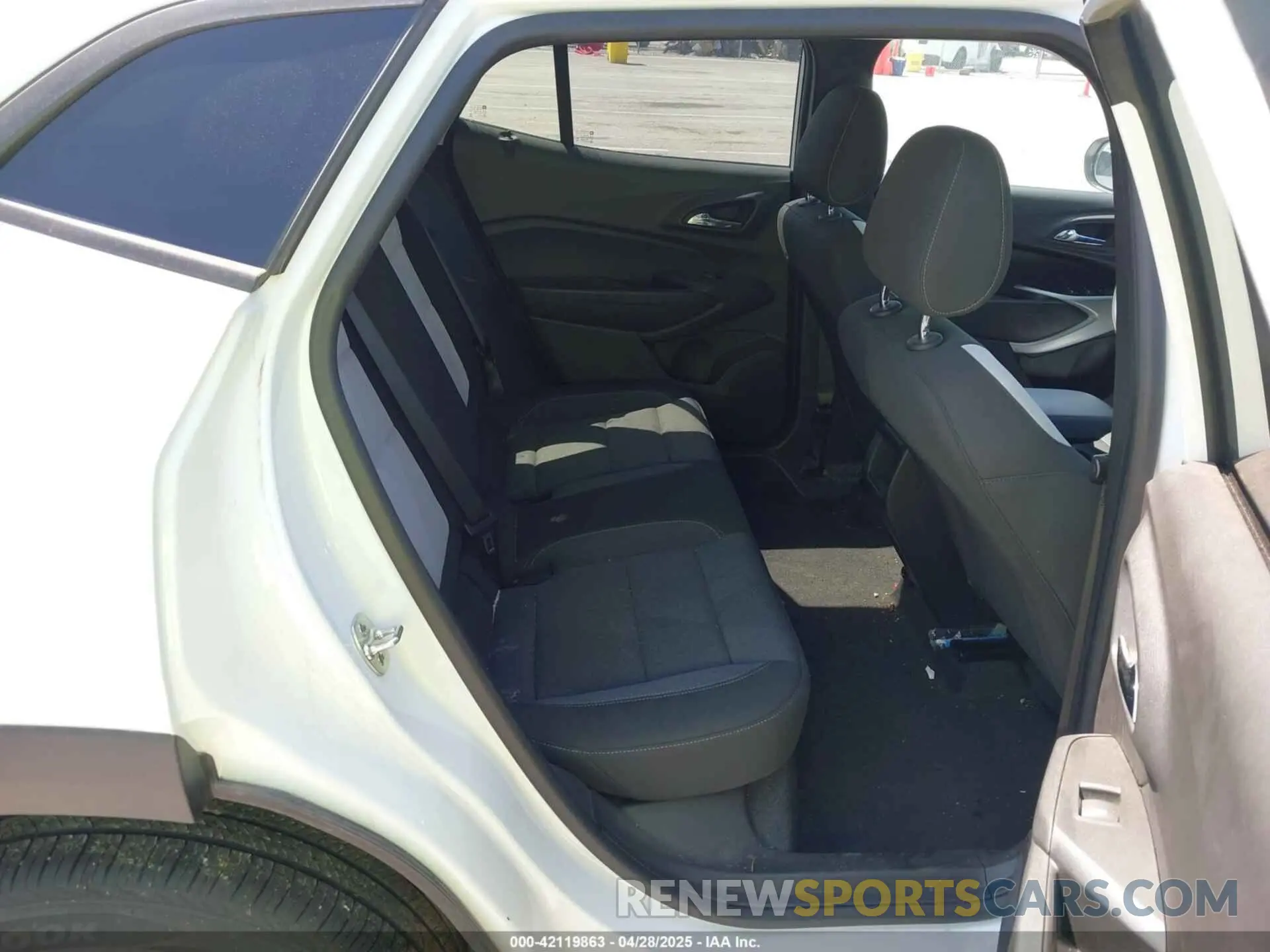 8 fotografías del automóvil dañado KL77LFE21RC140053 CHEVROLET TRAX 2024