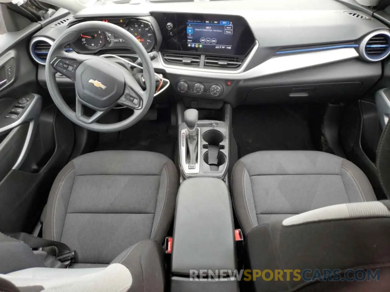 8 fotografías del automóvil dañado KL77LFE21RC161632 CHEVROLET TRAX 2024
