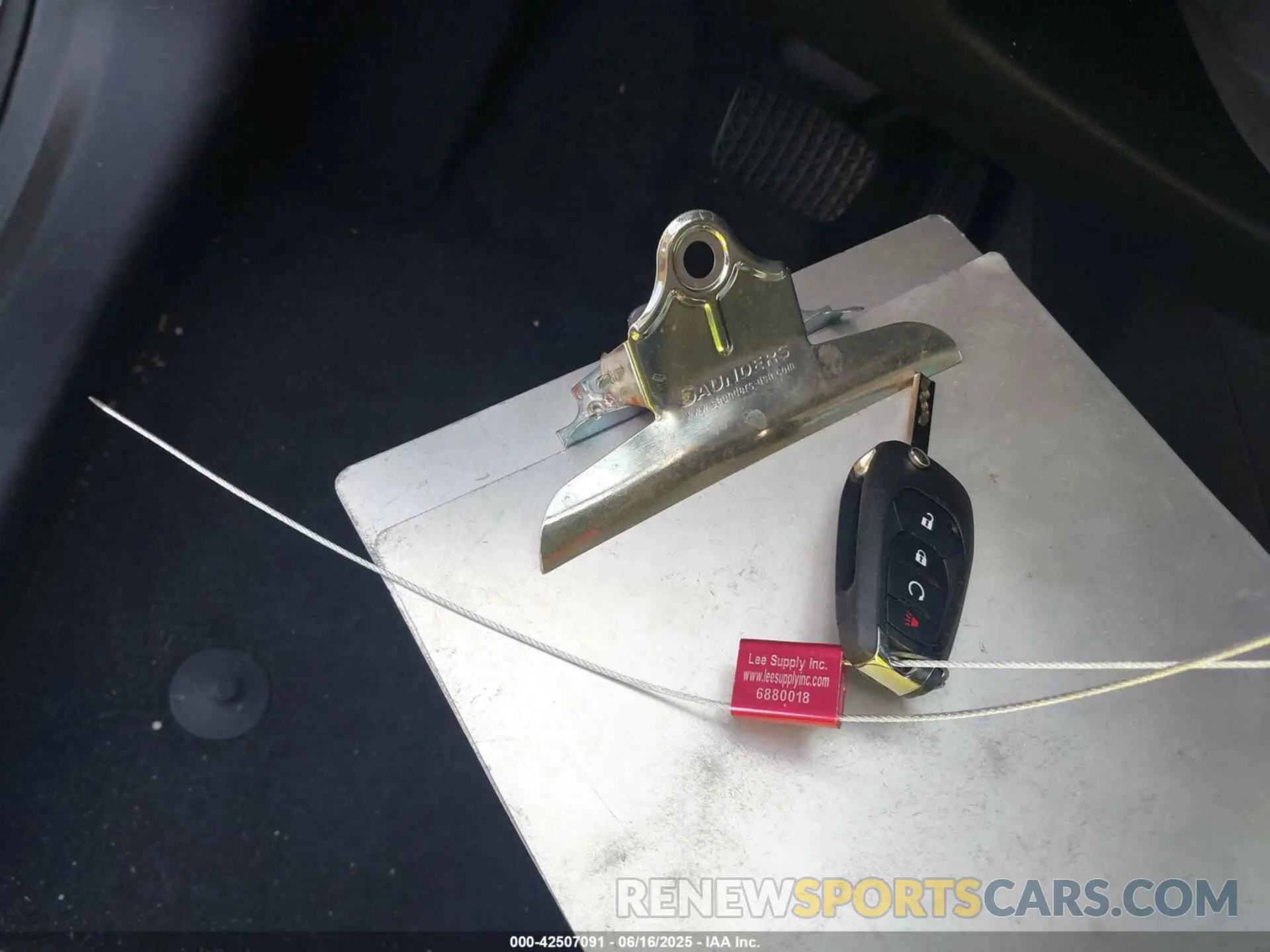11 fotografías del automóvil dañado KL77LFE21RC162568 CHEVROLET TRAX 2024