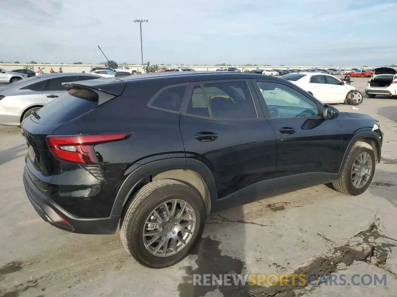 3 fotografías del automóvil dañado KL77LFE22RC054427 CHEVROLET TRAX 2024