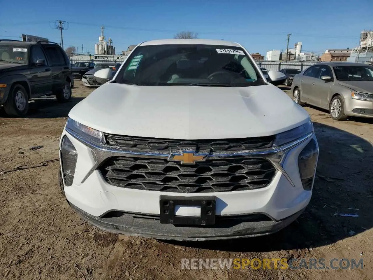 5 fotografías del automóvil dañado KL77LFE22RC151823 CHEVROLET TRAX 2024