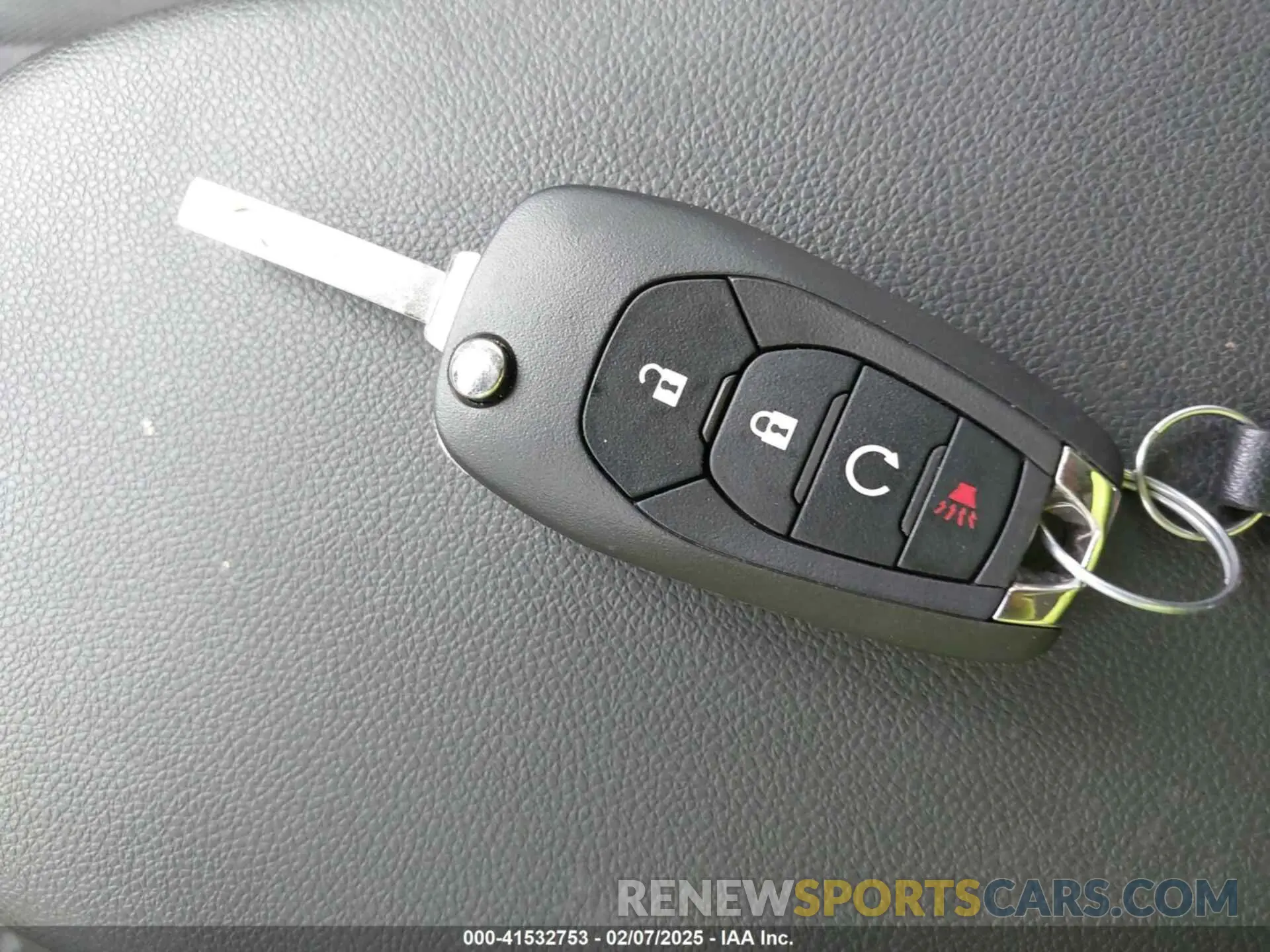 11 fotografías del automóvil dañado KL77LFE22RC209591 CHEVROLET TRAX 2024
