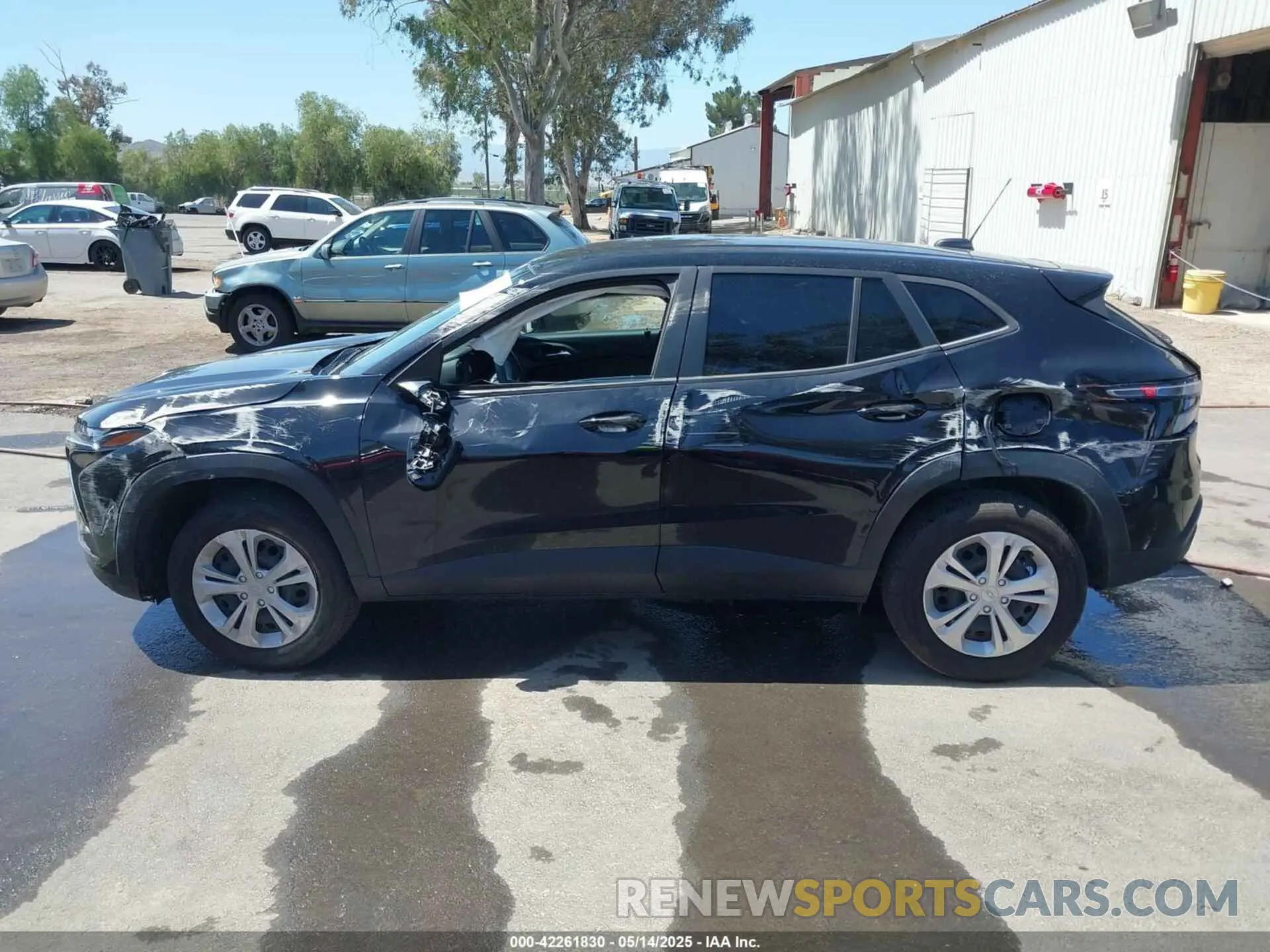 14 fotografías del automóvil dañado KL77LFE22RC230506 CHEVROLET TRAX 2024