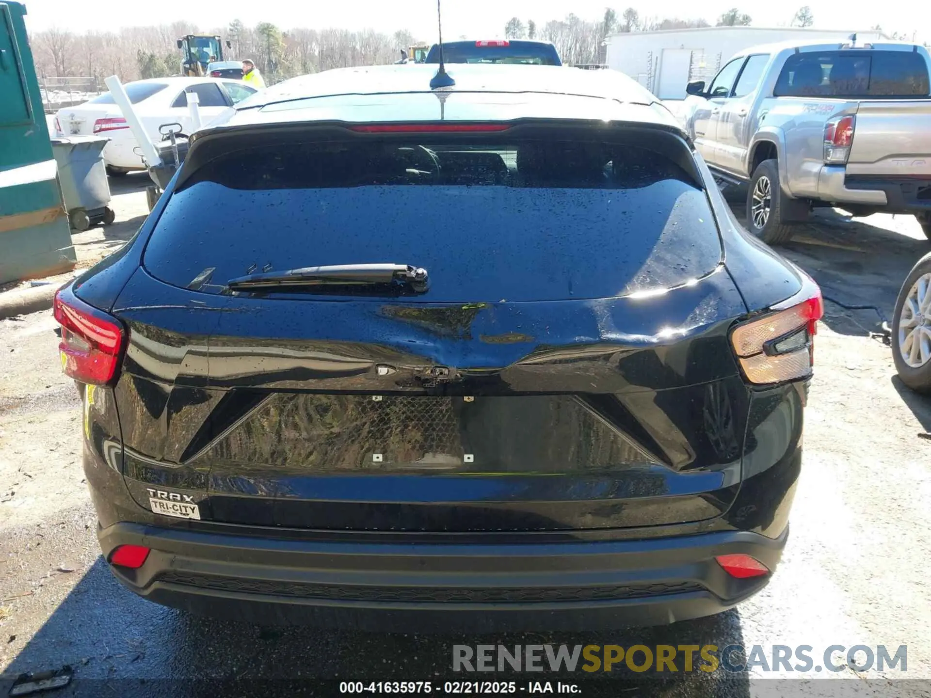 16 fotografías del automóvil dañado KL77LFE23RC155590 CHEVROLET TRAX 2024