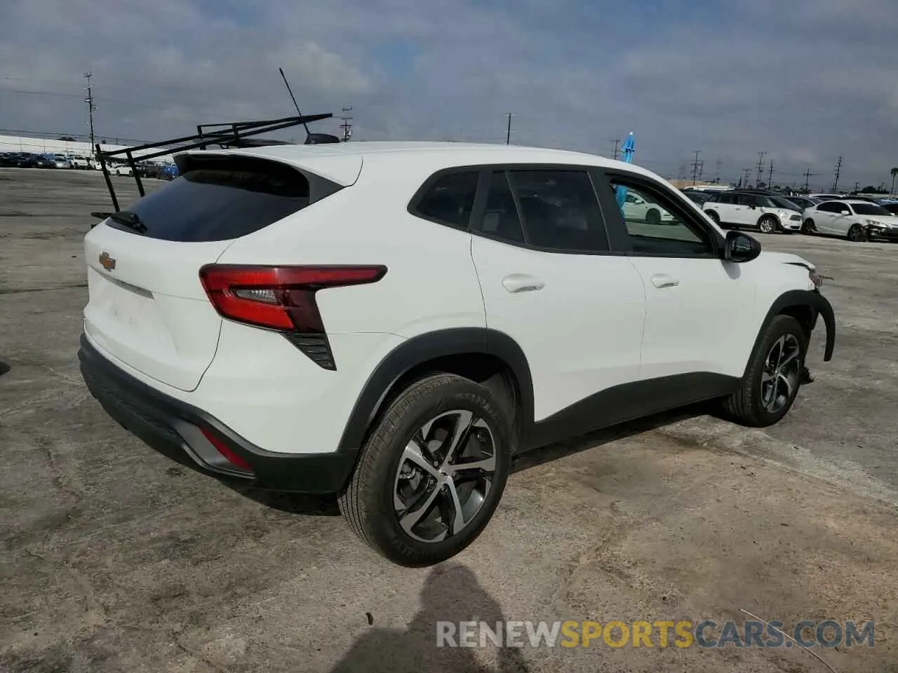 3 fotografías del automóvil dañado KL77LFE23RC231292 CHEVROLET TRAX 2024