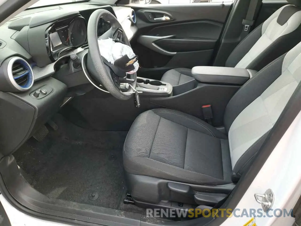 7 fotografías del automóvil dañado KL77LFE23RC231292 CHEVROLET TRAX 2024