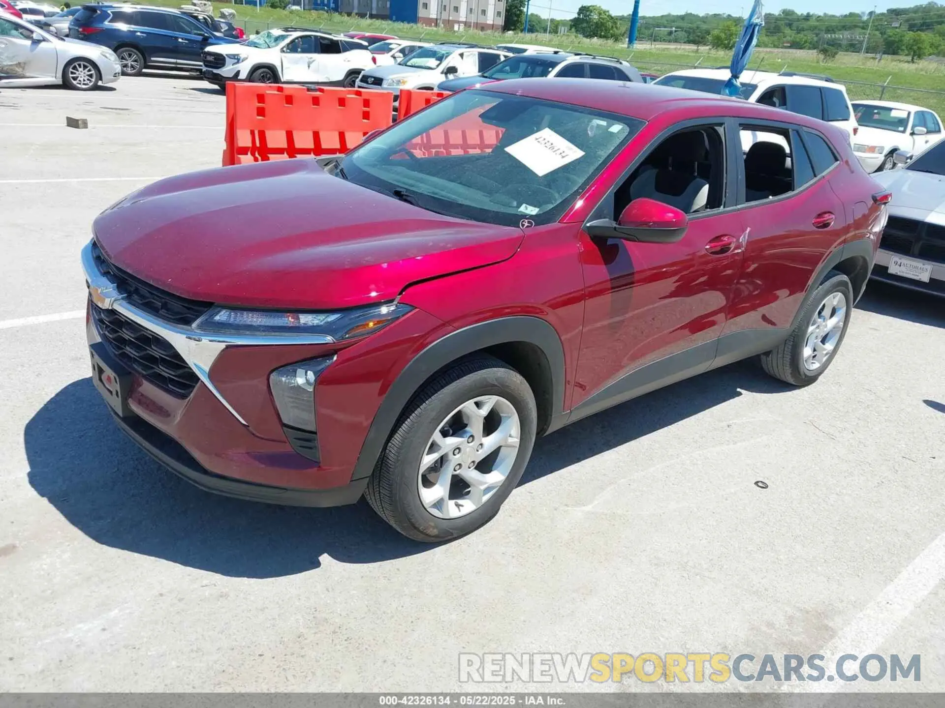 2 fotografías del automóvil dañado KL77LFE24RC133050 CHEVROLET TRAX 2024