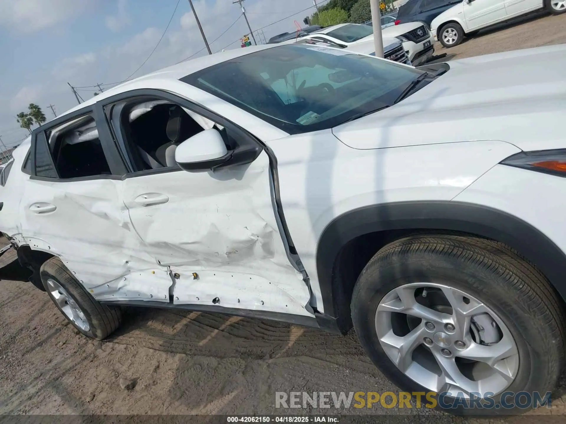 13 fotografías del automóvil dañado KL77LFE24RC166369 CHEVROLET TRAX 2024