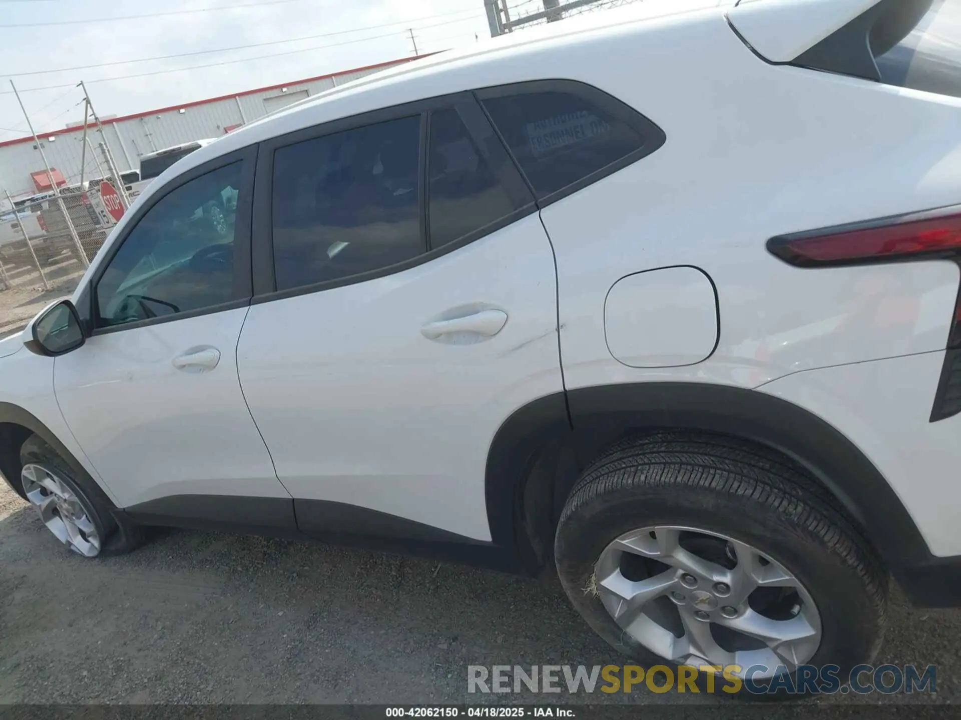 14 fotografías del automóvil dañado KL77LFE24RC166369 CHEVROLET TRAX 2024