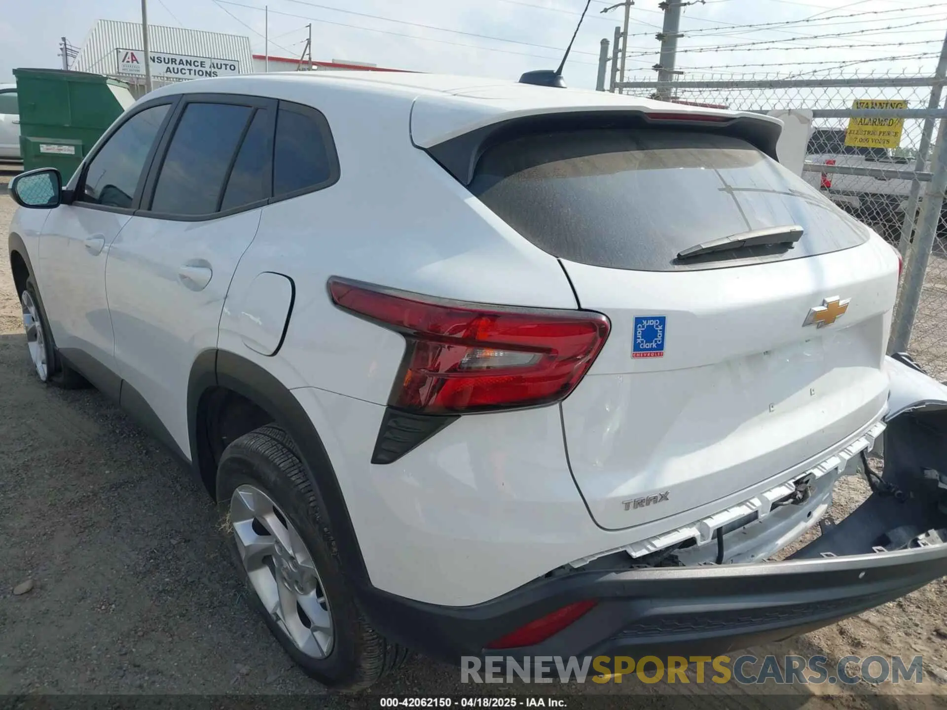 3 fotografías del automóvil dañado KL77LFE24RC166369 CHEVROLET TRAX 2024