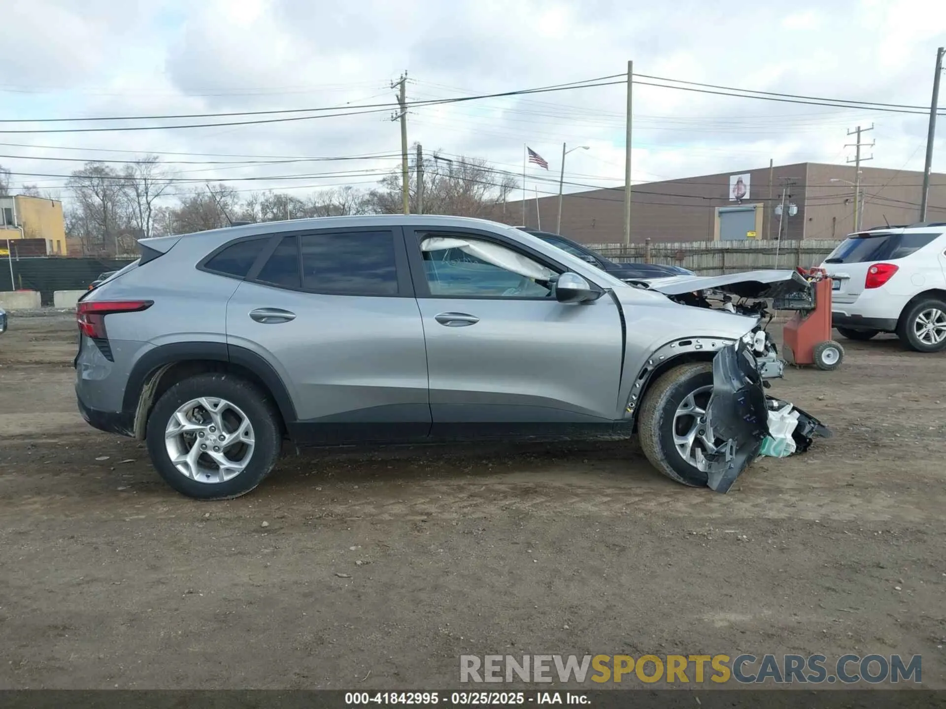 12 fotografías del automóvil dañado KL77LFE25RC020837 CHEVROLET TRAX 2024