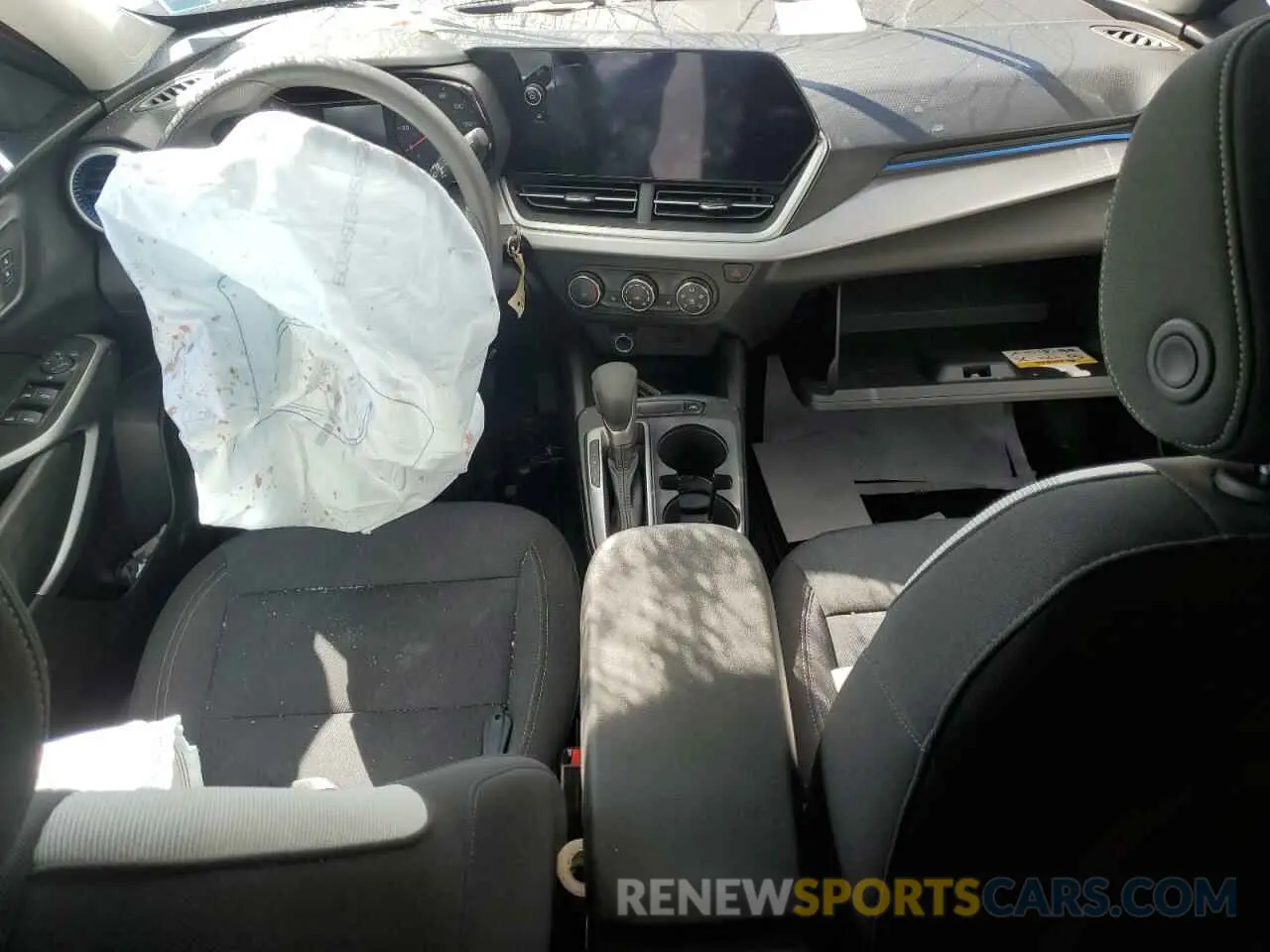 8 fotografías del automóvil dañado KL77LFE26RC012164 CHEVROLET TRAX 2024