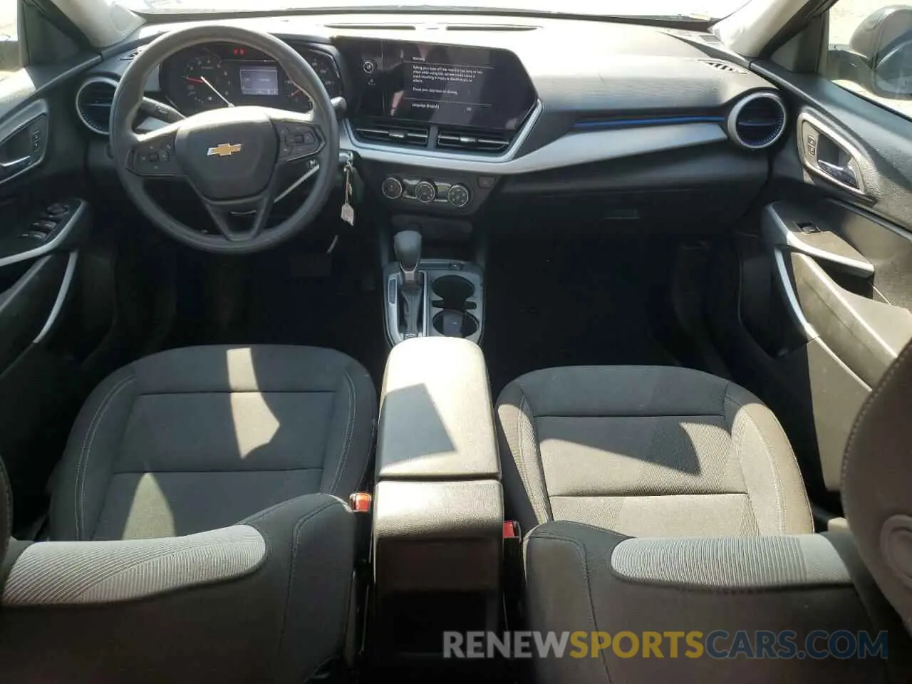 8 fotografías del automóvil dañado KL77LFE26RC203907 CHEVROLET TRAX 2024