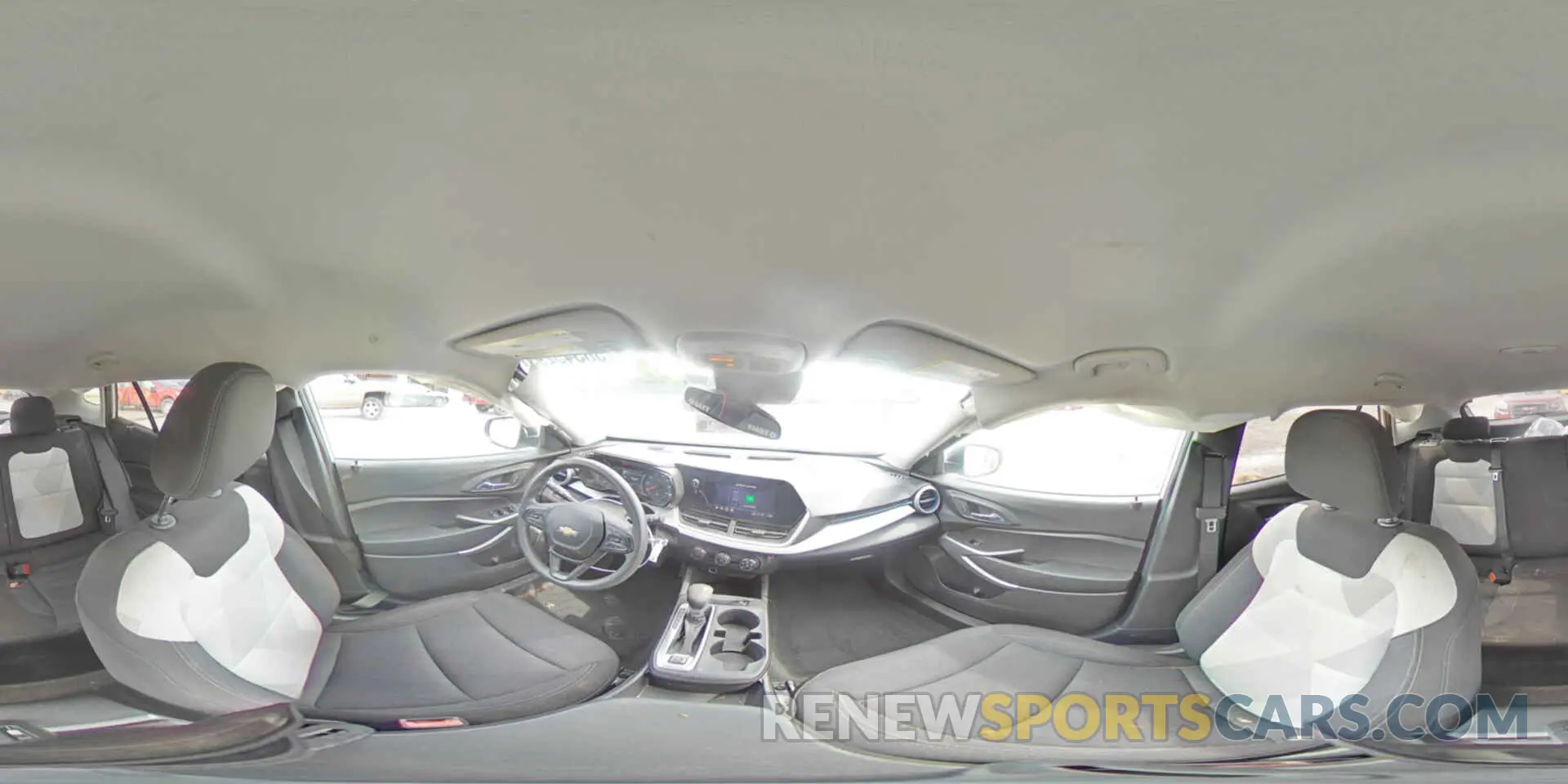 15 fotografías del automóvil dañado KL77LFE27RC019897 CHEVROLET TRAX 2024