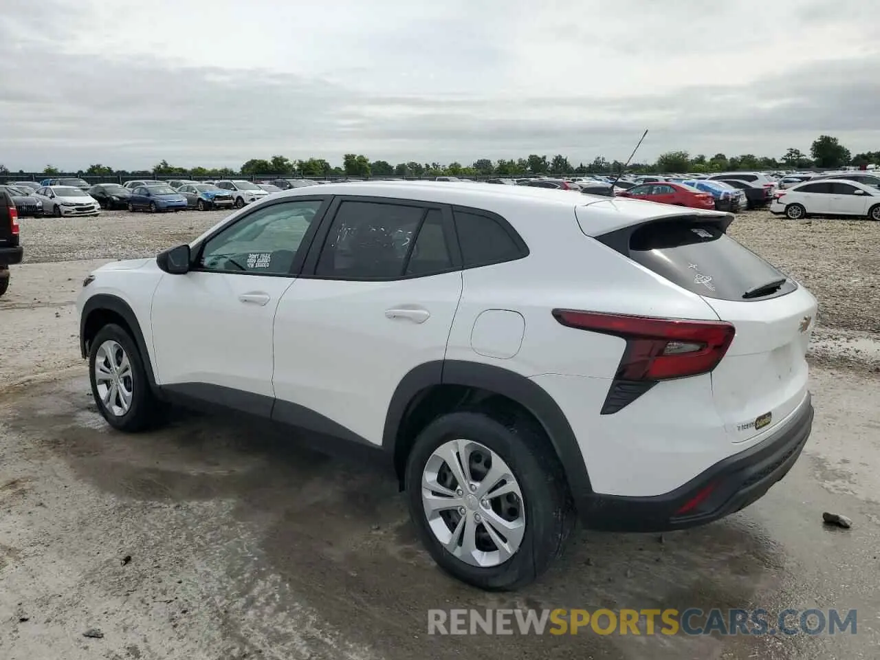 2 fotografías del automóvil dañado KL77LFE27RC019897 CHEVROLET TRAX 2024