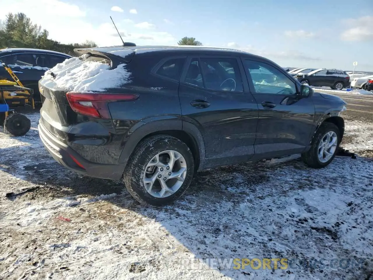 3 fotografías del automóvil dañado KL77LFE27RC041351 CHEVROLET TRAX 2024