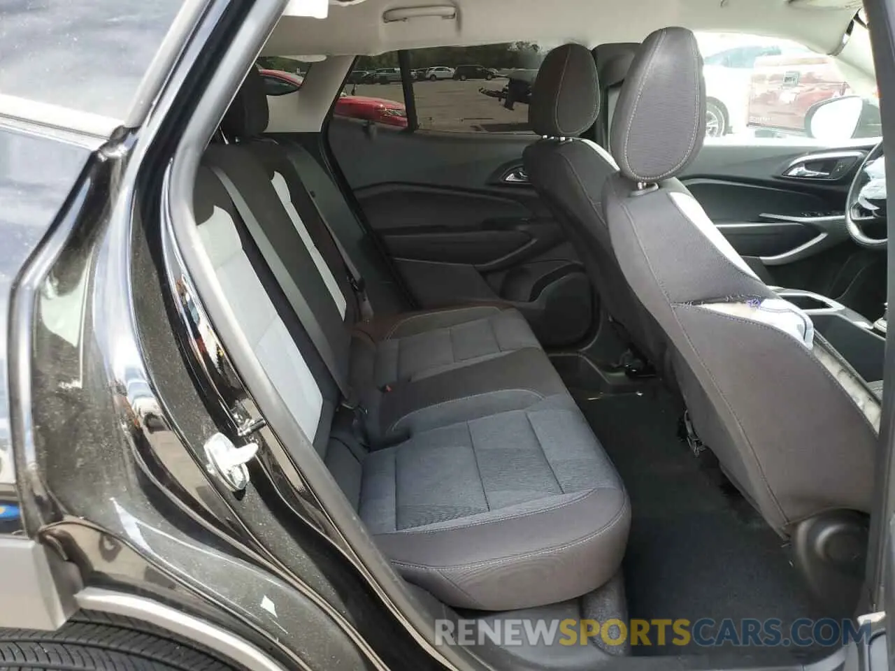 10 fotografías del automóvil dañado KL77LFE27RC092963 CHEVROLET TRAX 2024