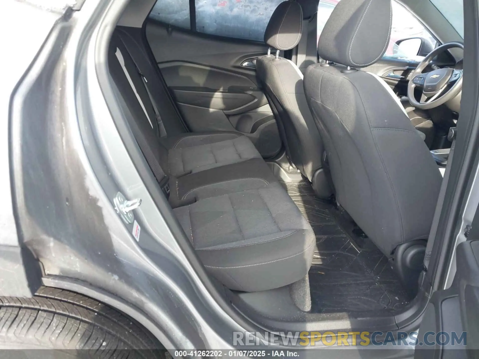 8 fotografías del automóvil dañado KL77LFE28RC050253 CHEVROLET TRAX 2024