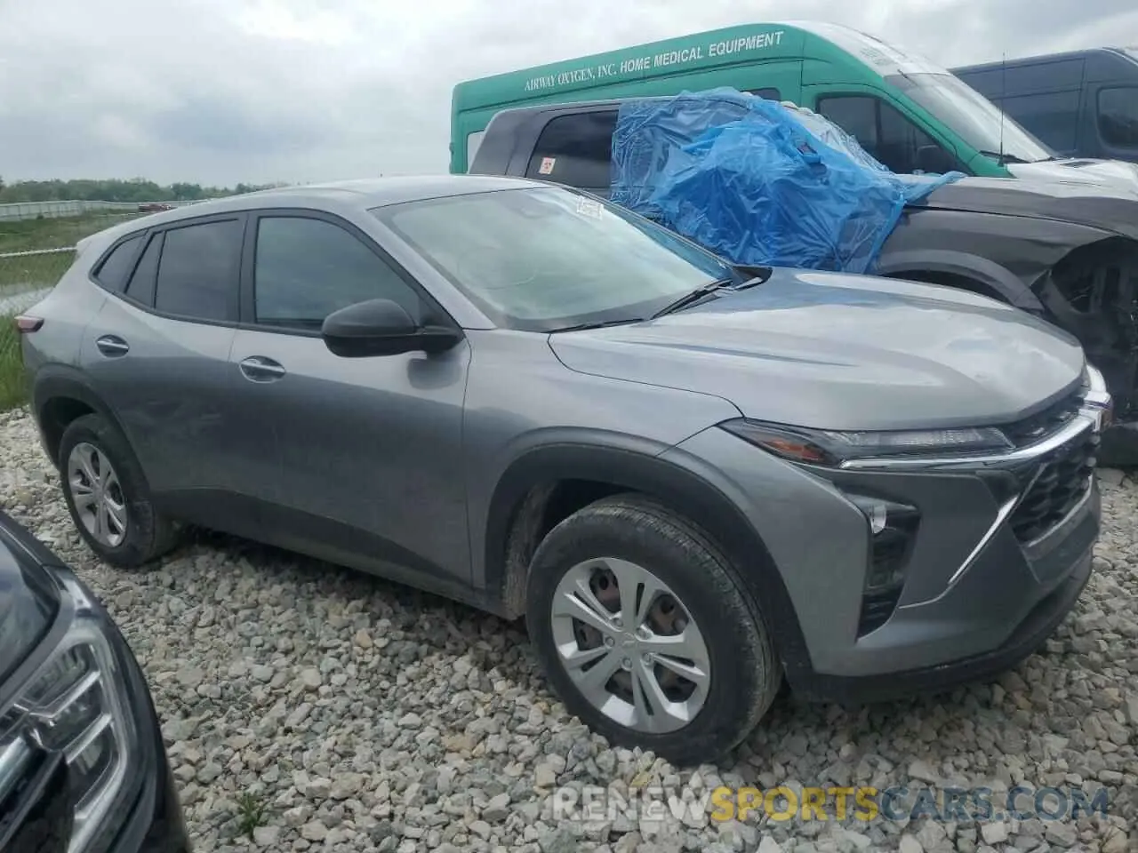 4 fotografías del automóvil dañado KL77LFE28RC084919 CHEVROLET TRAX 2024