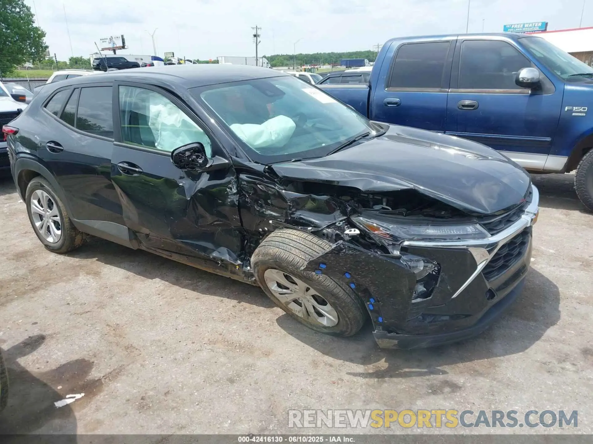 1 fotografías del automóvil dañado KL77LFE29RC144027 CHEVROLET TRAX 2024