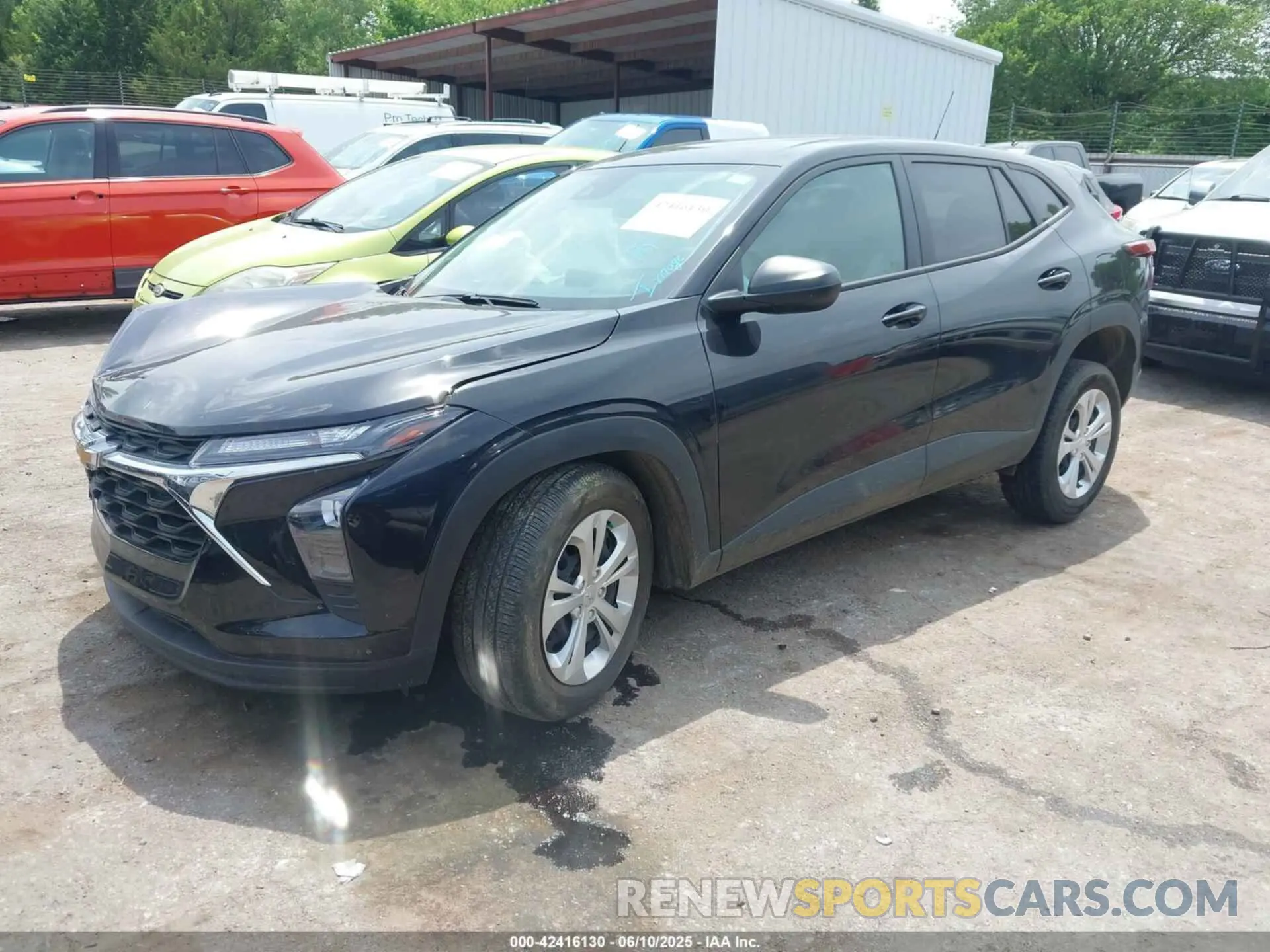 2 fotografías del automóvil dañado KL77LFE29RC144027 CHEVROLET TRAX 2024