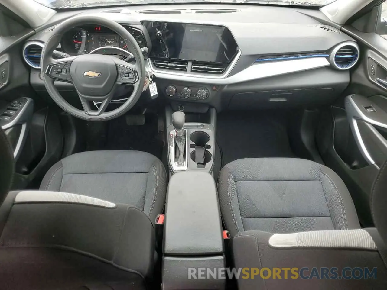 8 fotografías del automóvil dañado KL77LFE2XRC142691 CHEVROLET TRAX 2024