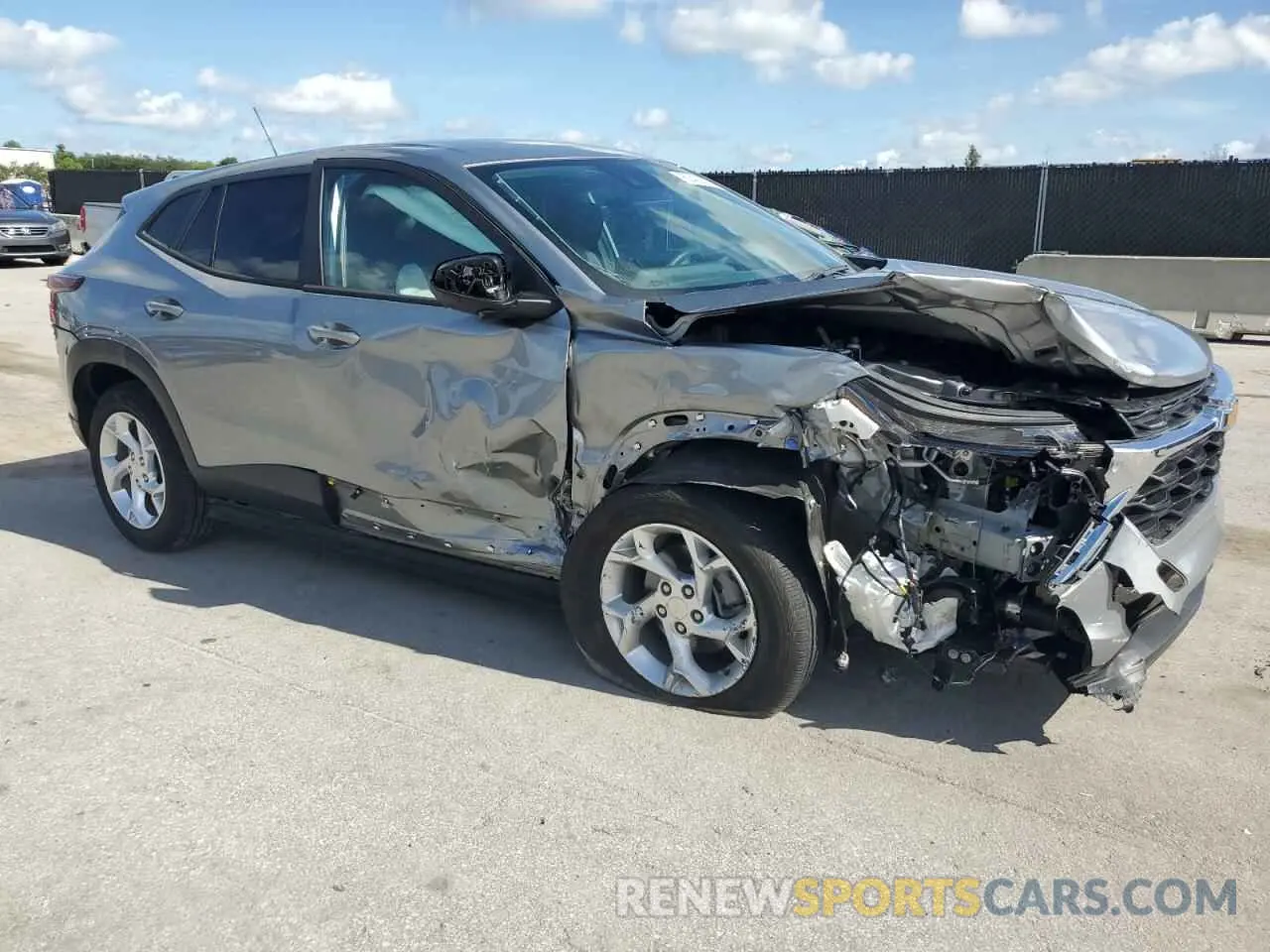 4 fotografías del automóvil dañado KL77LFE2XRC182866 CHEVROLET TRAX 2024