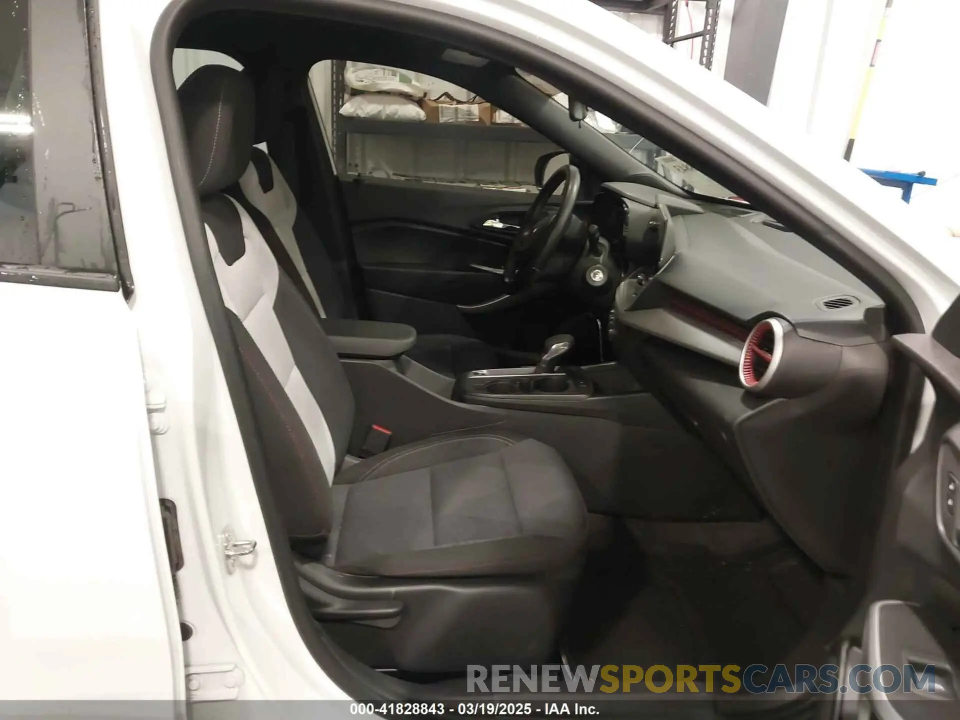 5 fotografías del automóvil dañado KL77LGE20RC027412 CHEVROLET TRAX 2024