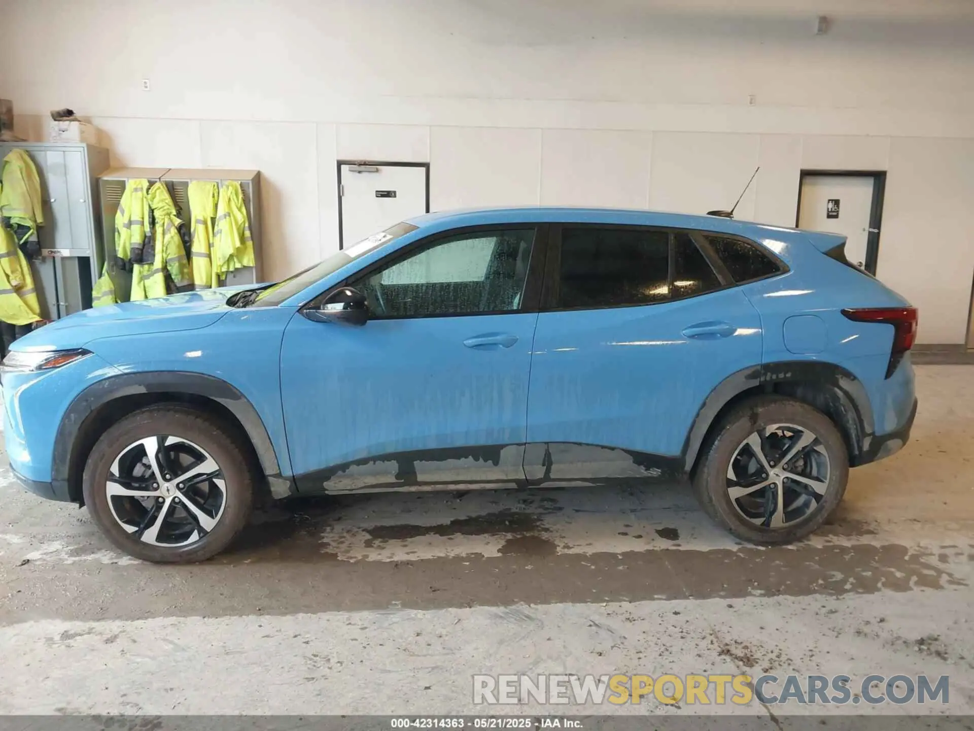 14 fotografías del automóvil dañado KL77LGE21RC057101 CHEVROLET TRAX 2024