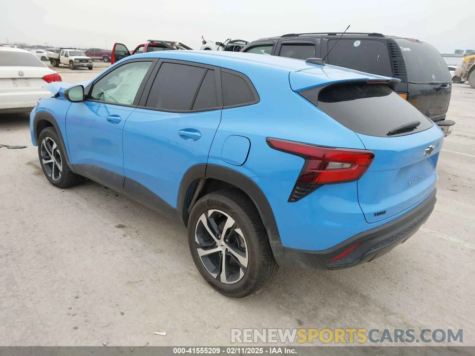 3 fotografías del automóvil dañado KL77LGE21RC149633 CHEVROLET TRAX 2024