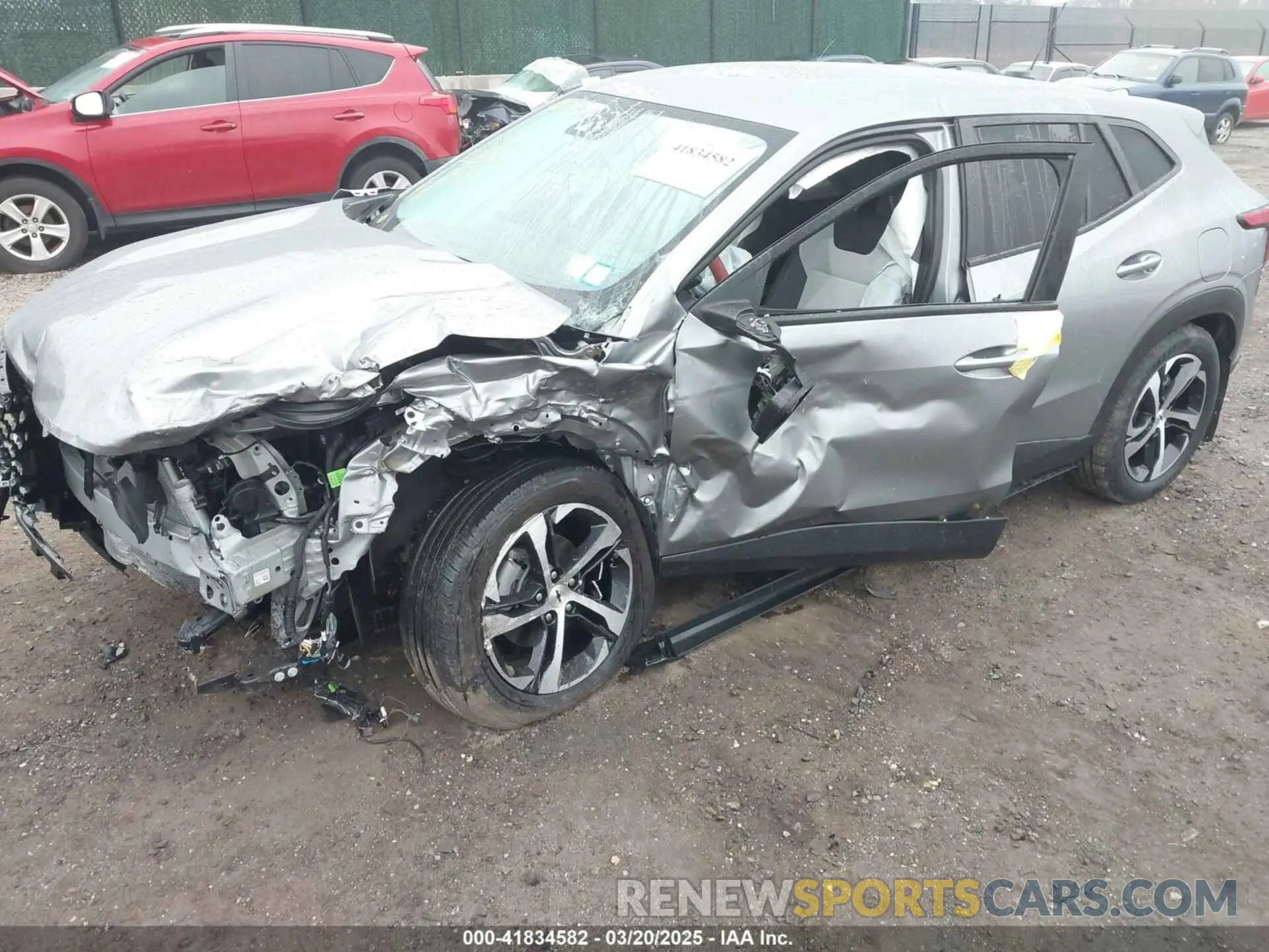 2 fotografías del automóvil dañado KL77LGE21RC152404 CHEVROLET TRAX 2024