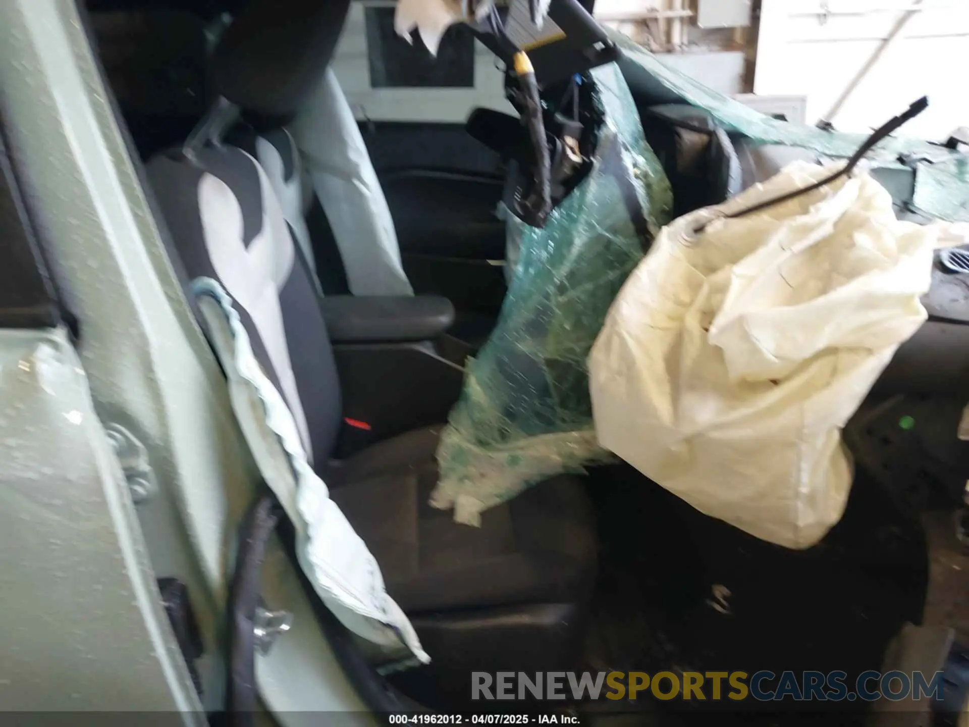 5 fotografías del automóvil dañado KL77LGE22RC137877 CHEVROLET TRAX 2024