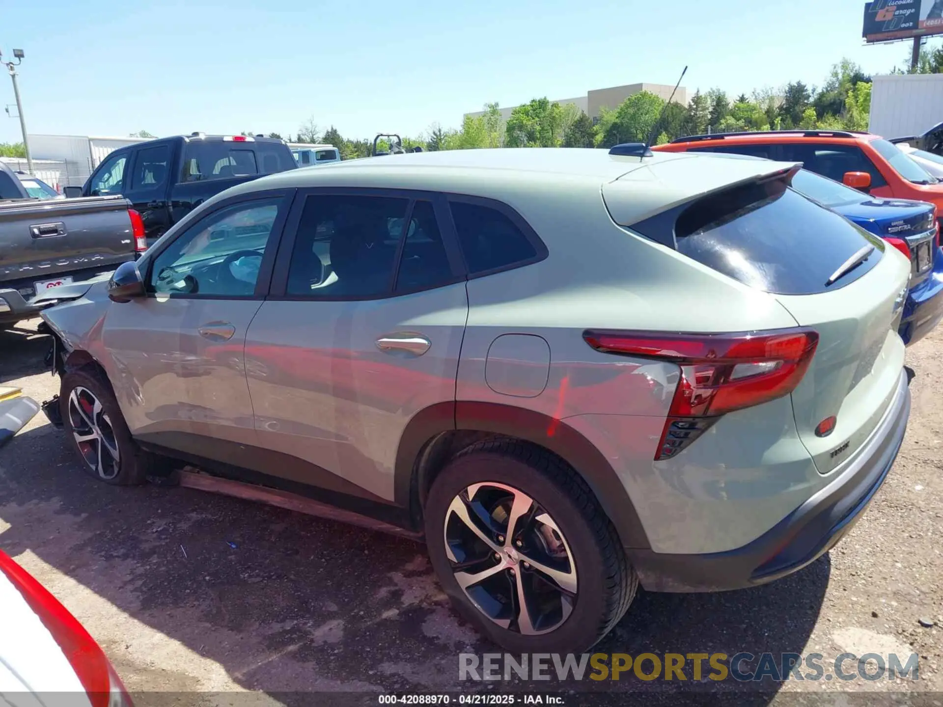 14 fotografías del automóvil dañado KL77LGE23RC090973 CHEVROLET TRAX 2024