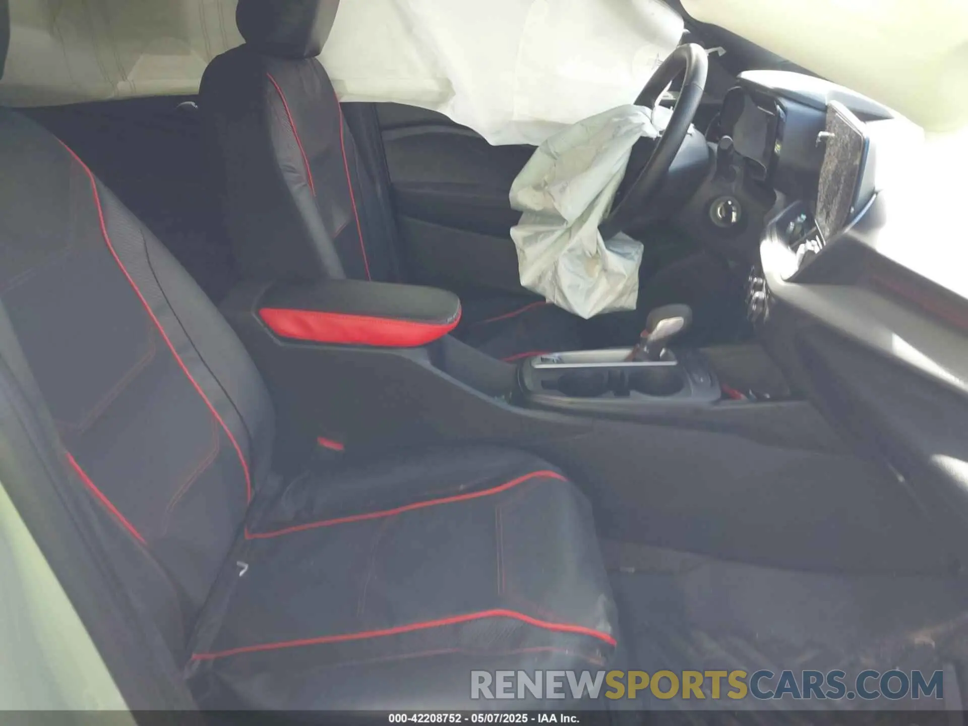 5 fotografías del automóvil dañado KL77LGE23RC099236 CHEVROLET TRAX 2024