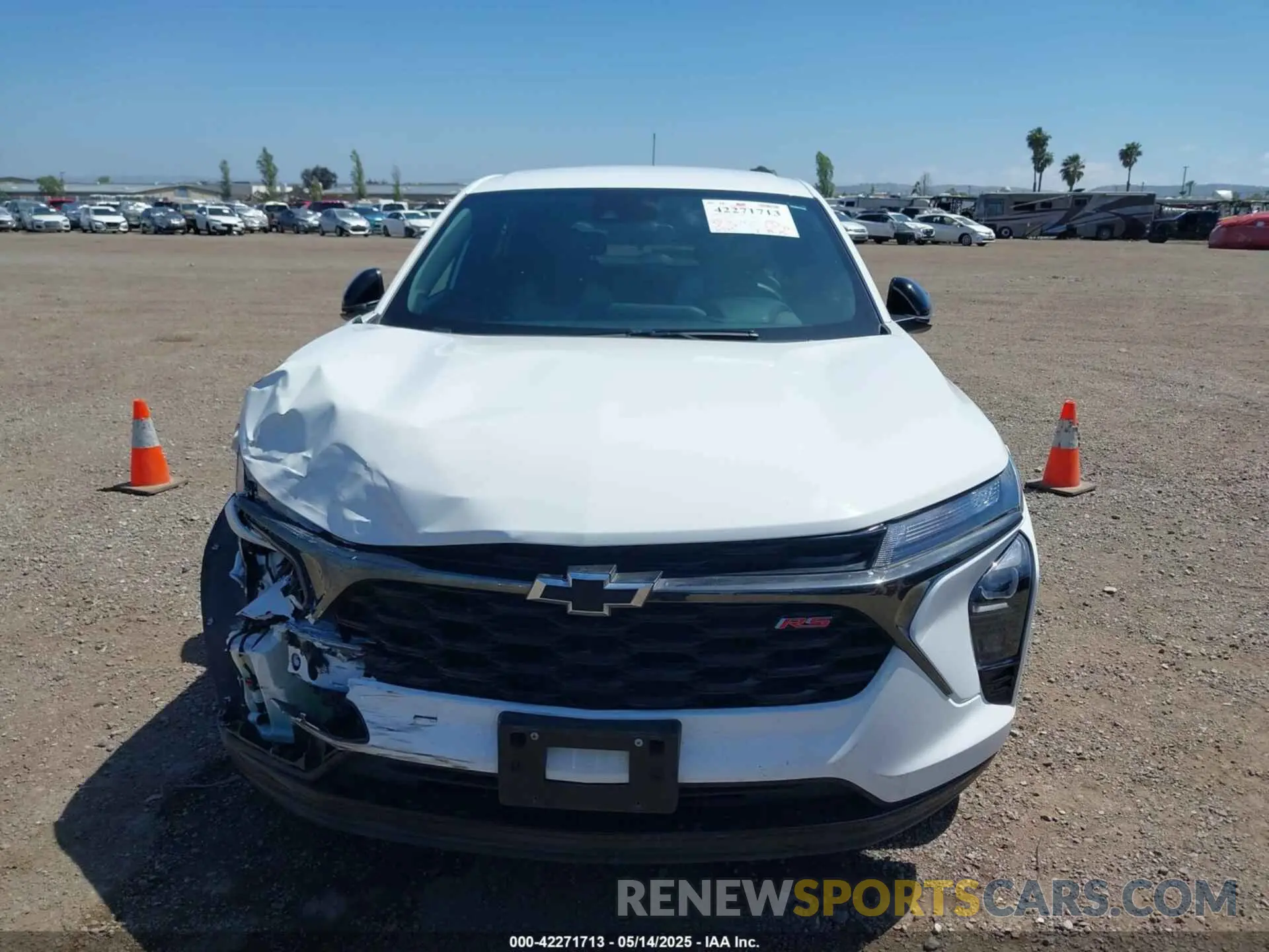 12 fotografías del automóvil dañado KL77LGE23RC190779 CHEVROLET TRAX 2024