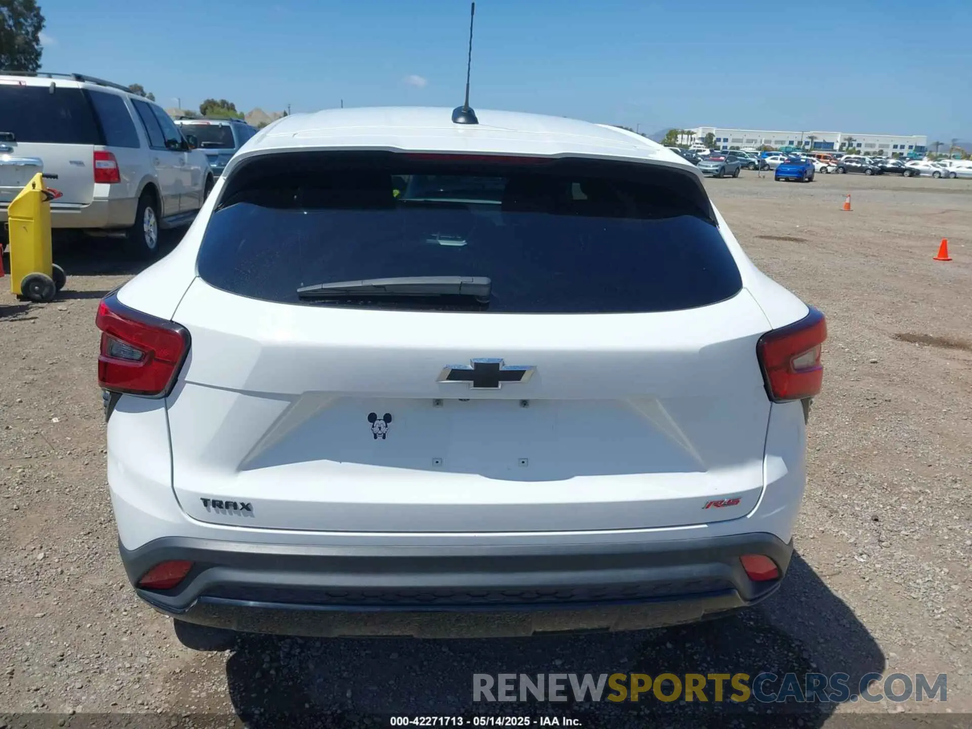 16 fotografías del automóvil dañado KL77LGE23RC190779 CHEVROLET TRAX 2024