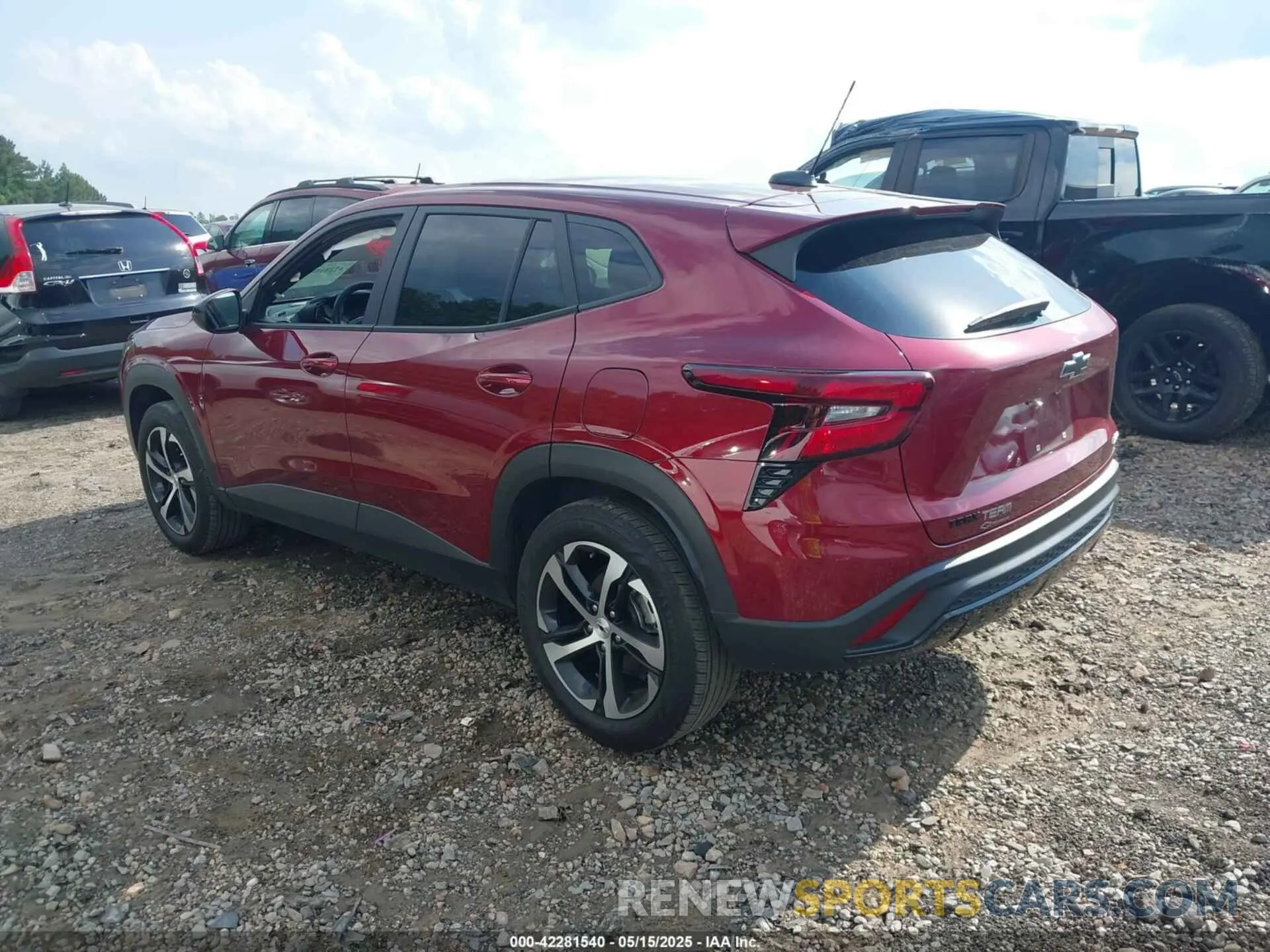 3 fotografías del automóvil dañado KL77LGE24RC163896 CHEVROLET TRAX 2024