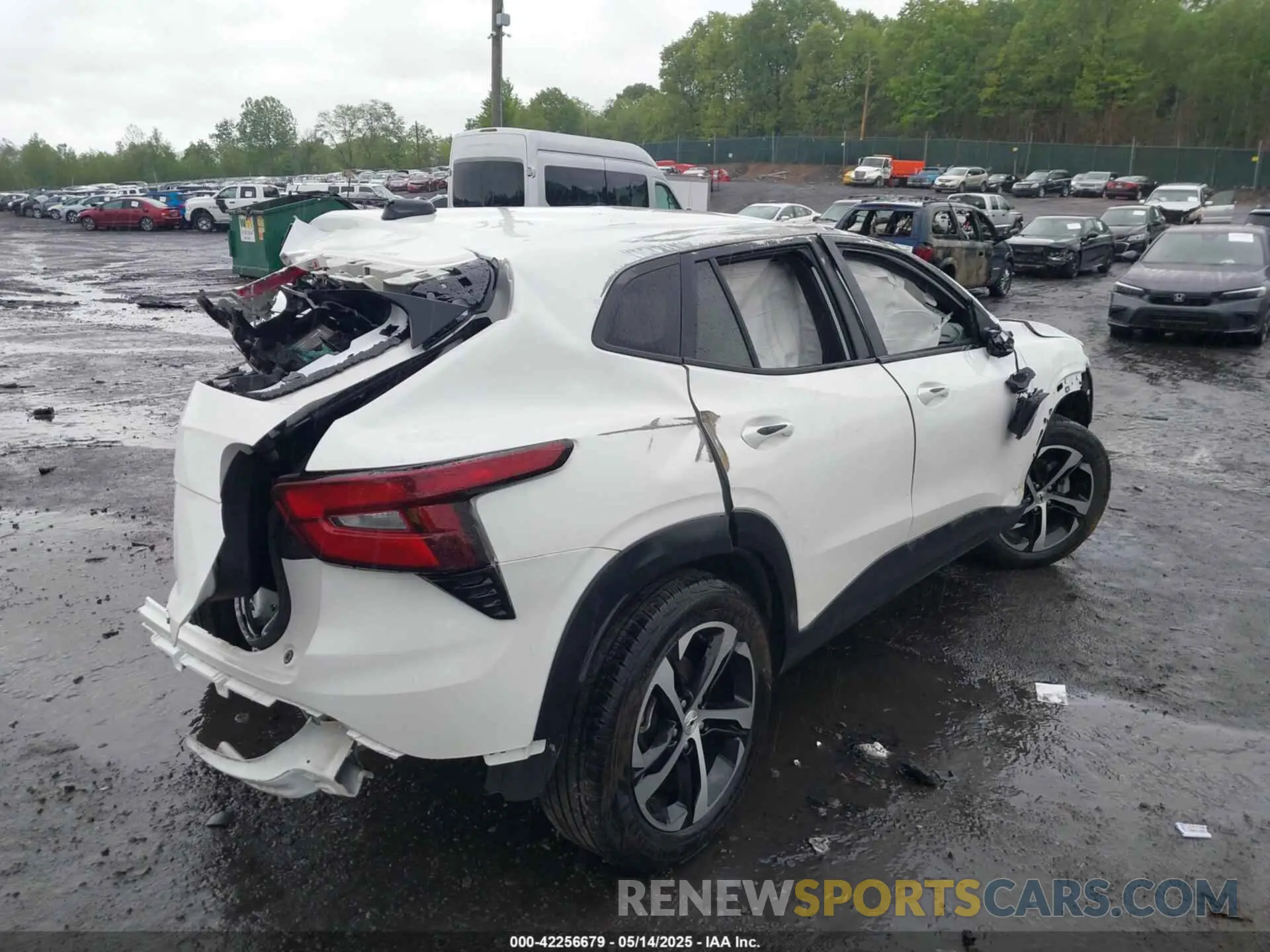 4 fotografías del automóvil dañado KL77LGE27RC032624 CHEVROLET TRAX 2024