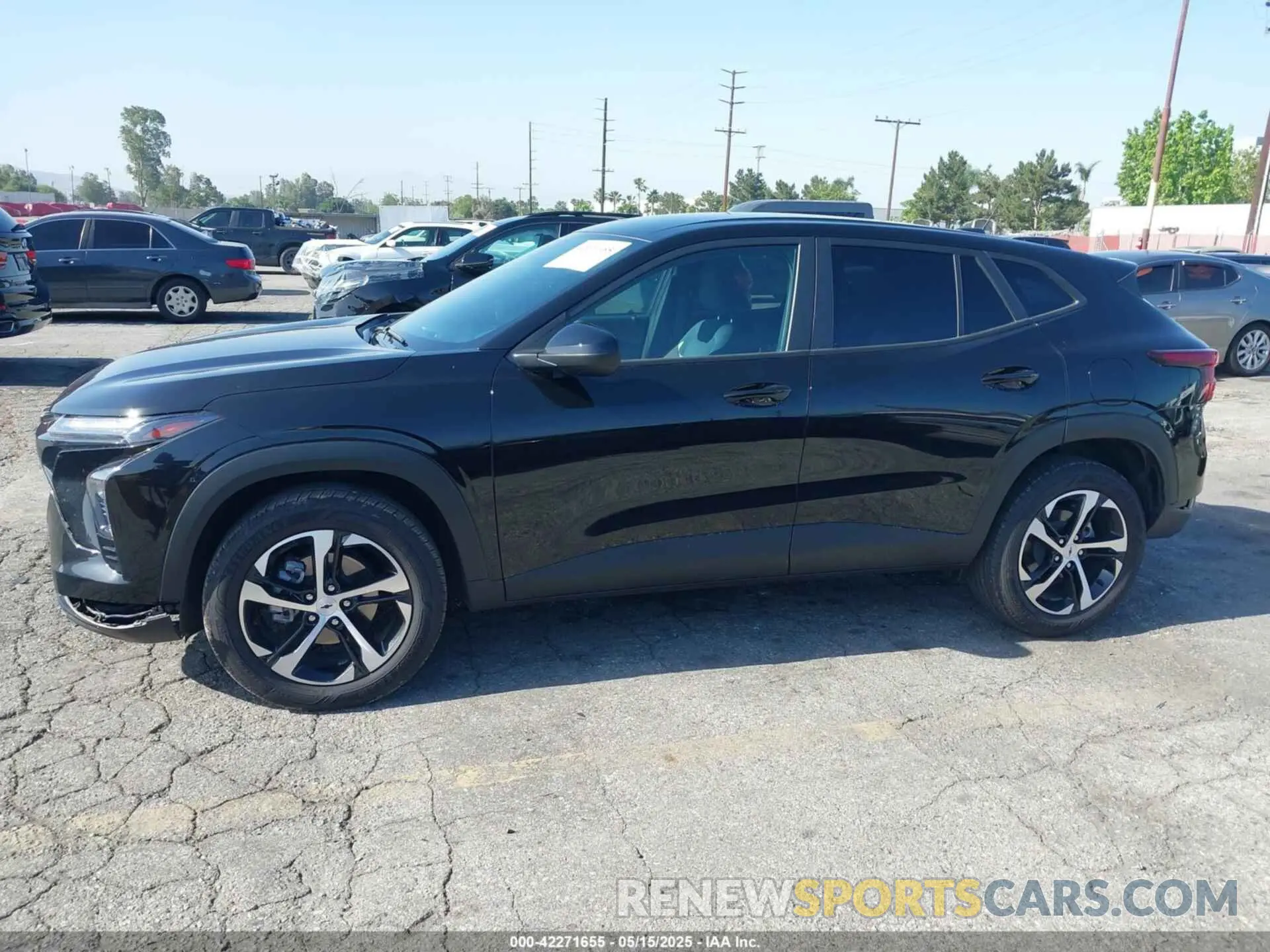 14 fotografías del automóvil dañado KL77LGE27RC126292 CHEVROLET TRAX 2024