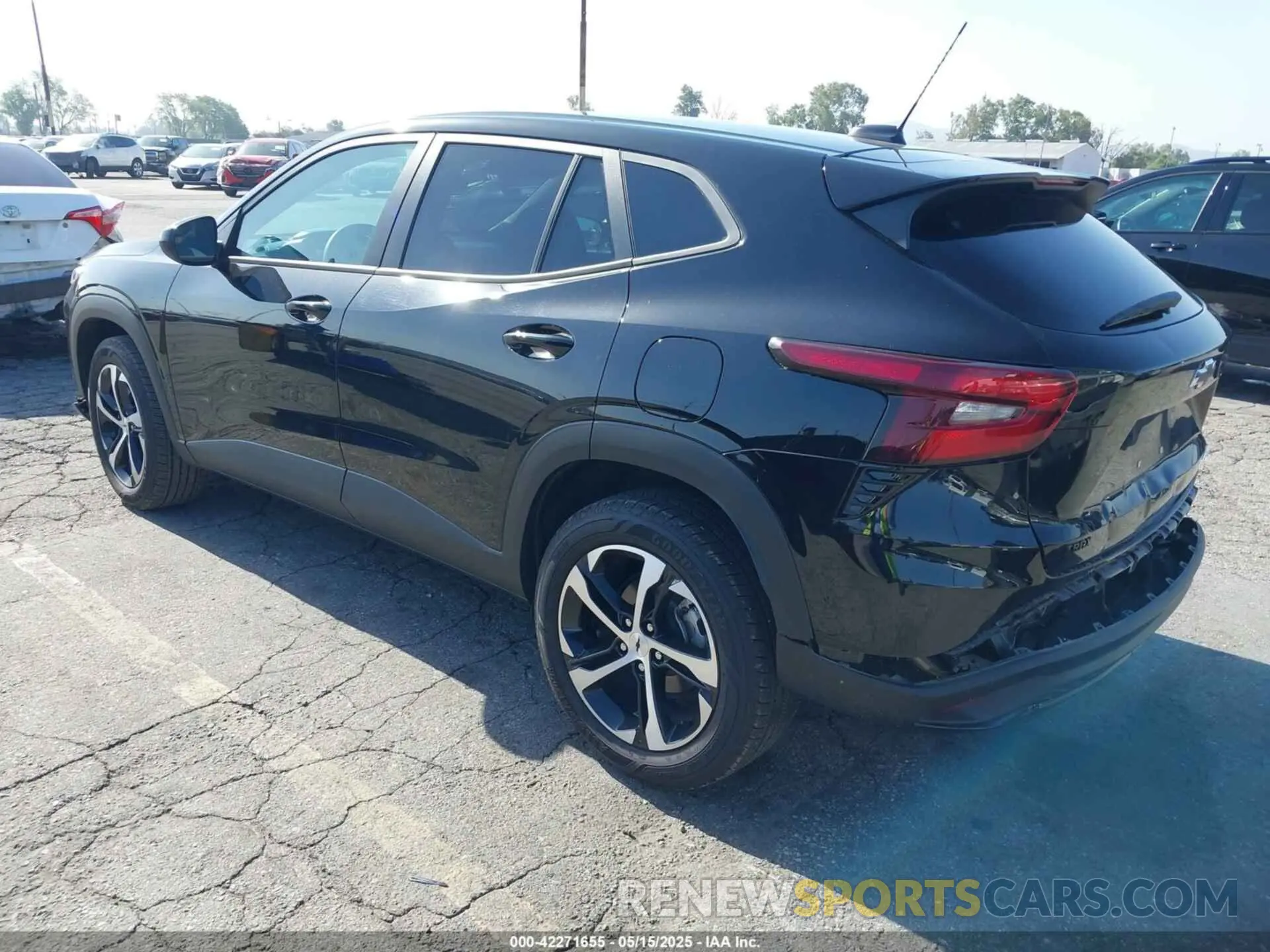 3 fotografías del automóvil dañado KL77LGE27RC126292 CHEVROLET TRAX 2024