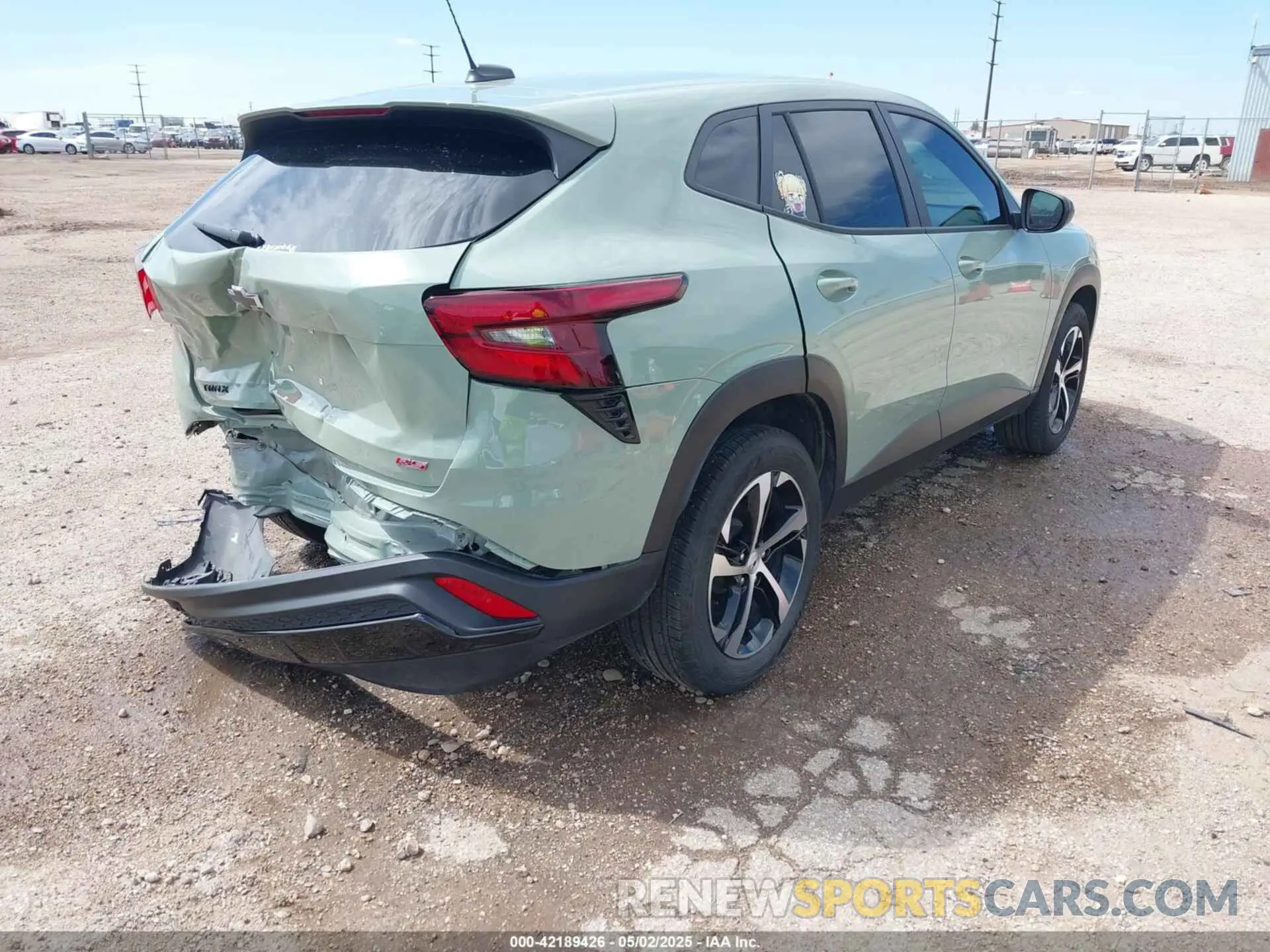 4 fotografías del automóvil dañado KL77LGE28RC099460 CHEVROLET TRAX 2024