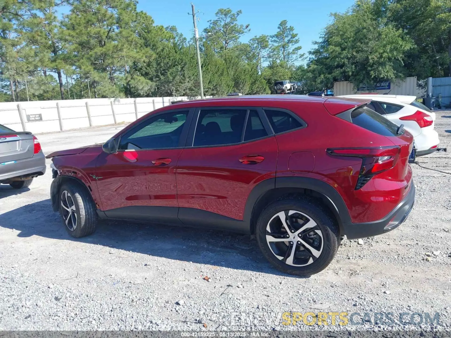 15 fotografías del automóvil dañado KL77LGE28RC137978 CHEVROLET TRAX 2024