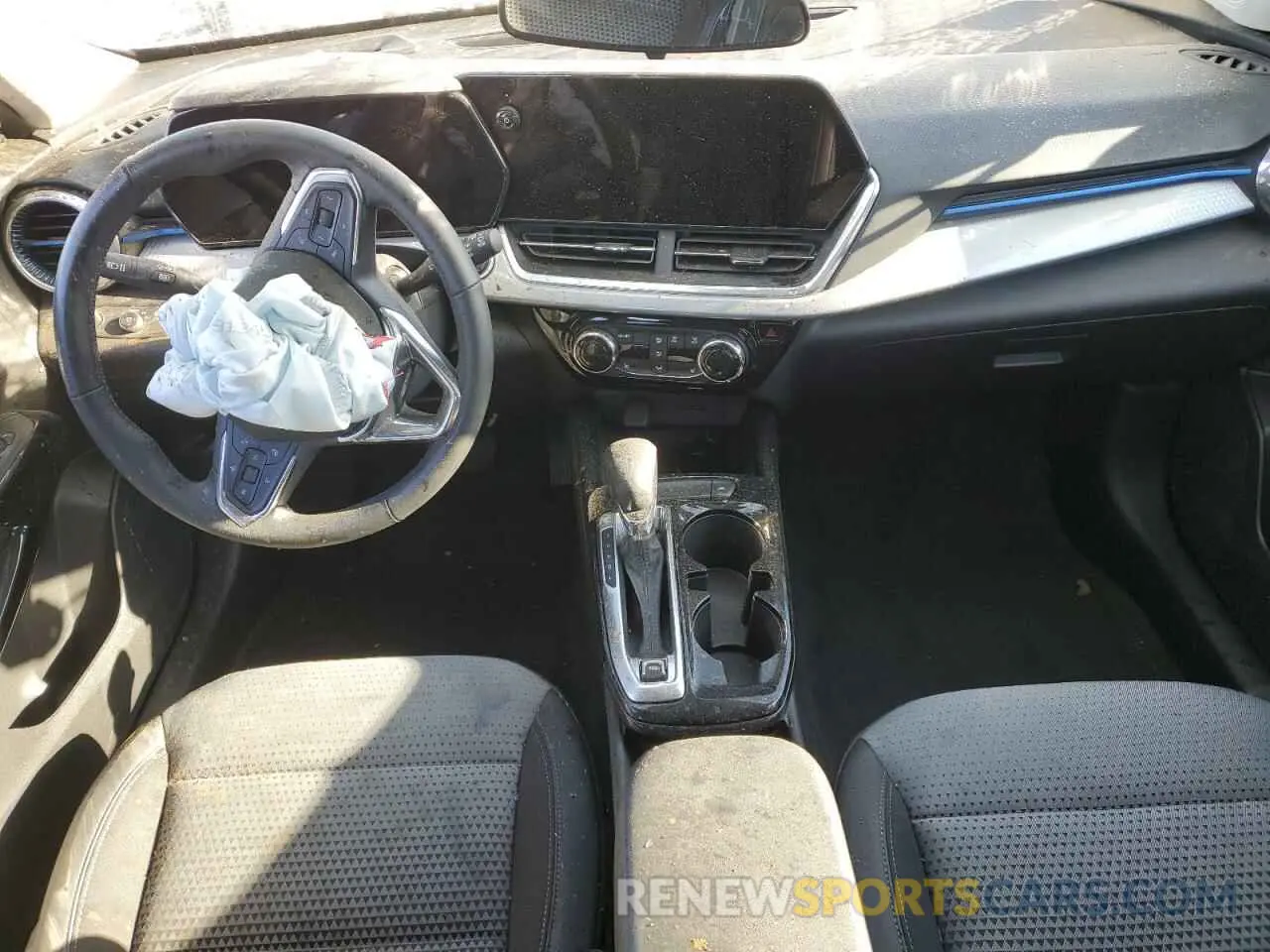 8 fotografías del automóvil dañado KL77LHE20RC234064 CHEVROLET TRAX 2024